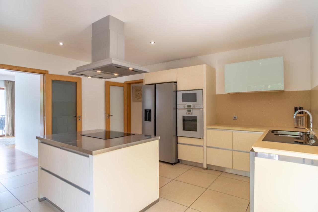 Star With Private Heated Pool In *
