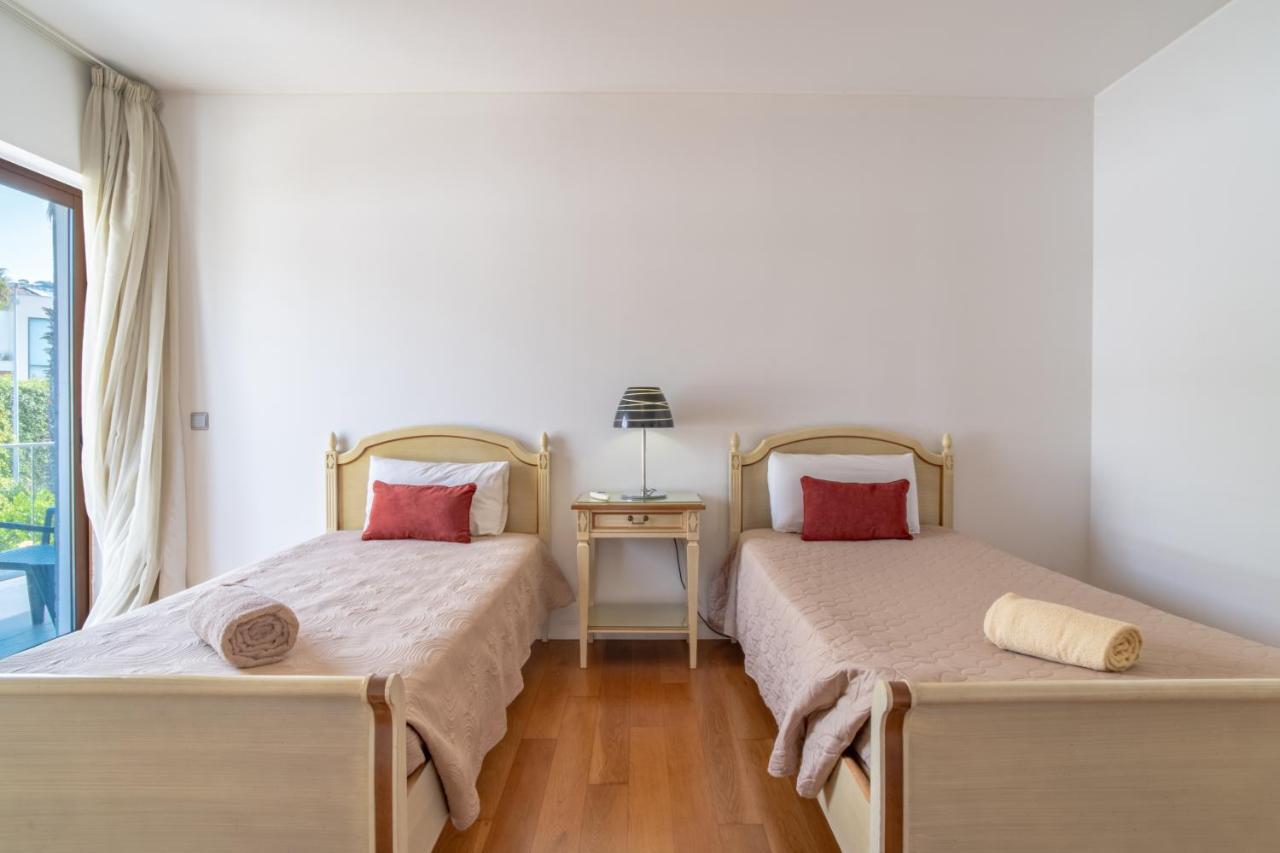 Star With Private Heated Pool In Villa Funchal (Madeira)