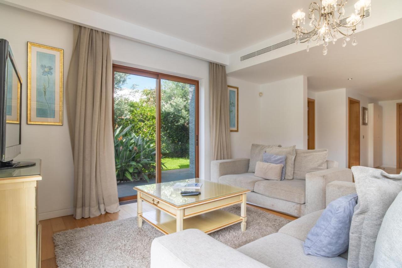 Star With Private Heated Pool In