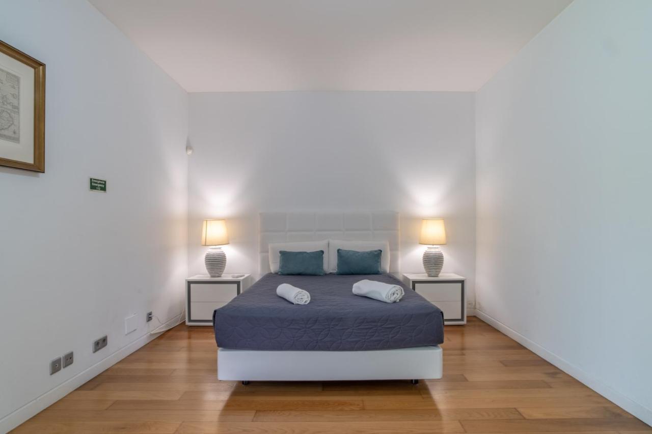 Star With Private Heated Pool In Villa