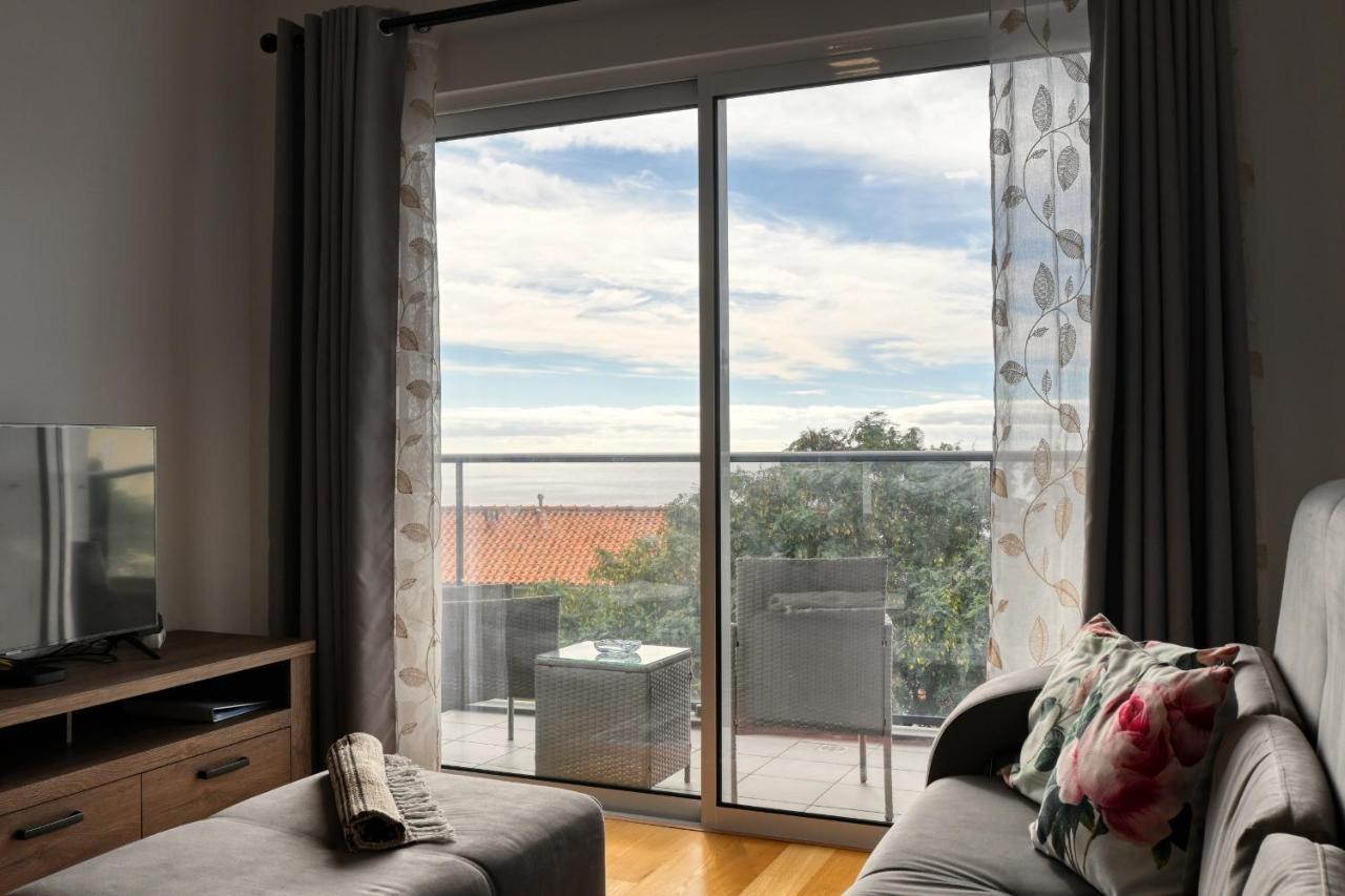 Apartment Tamariz Sea View, A In Madeira Canico (Madeira)