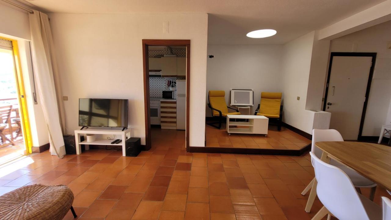 Casa Amarela _ * Sesimbra