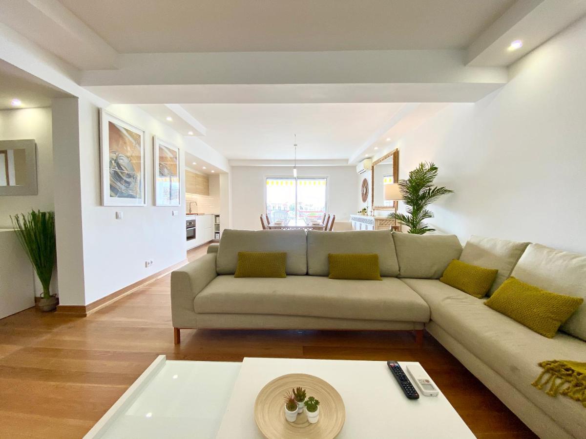 Apartment Out Luxury Marina - 2 Bedrooms Sea View *