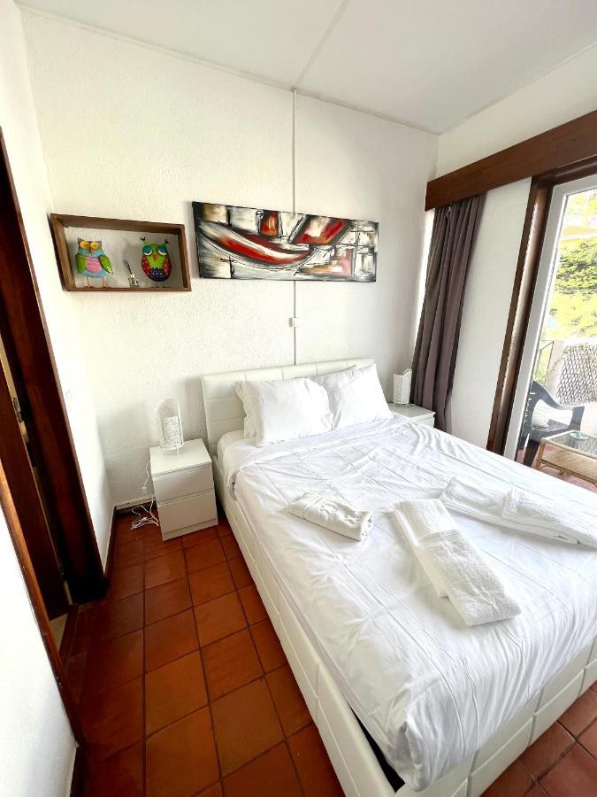 4 - & Cozy Little With Terrace Apartment