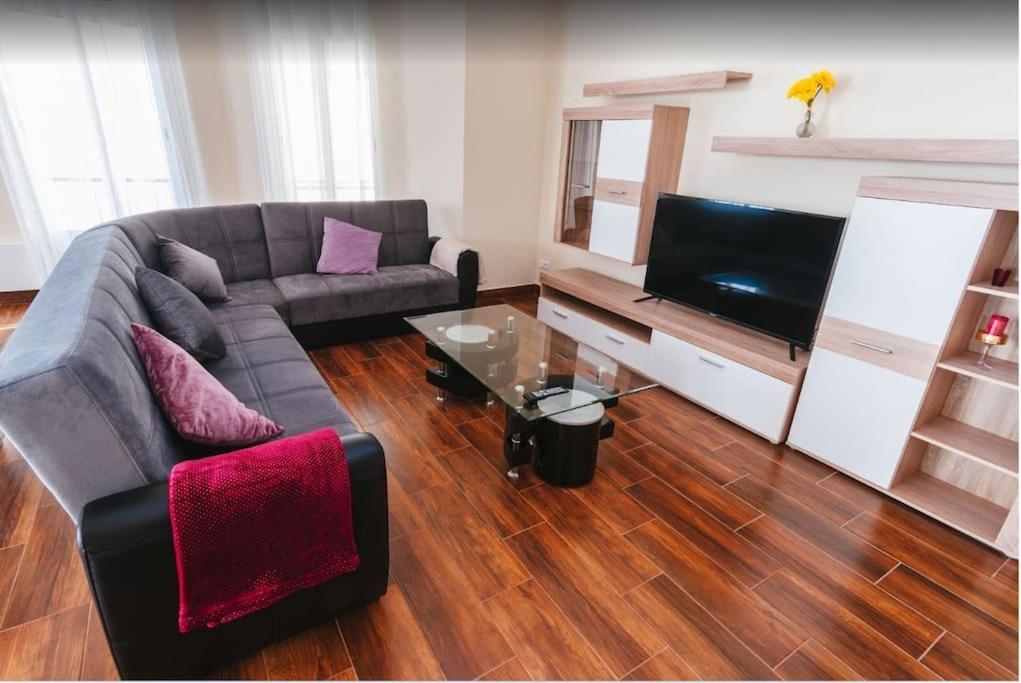 2 Bedroom In Calheta Apartment Arco da Calheta (Madeira)