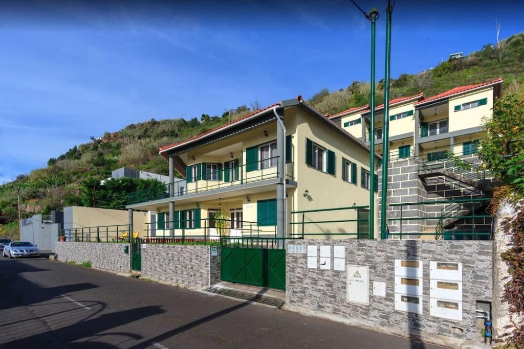 2 Bedroom In Calheta Apartment