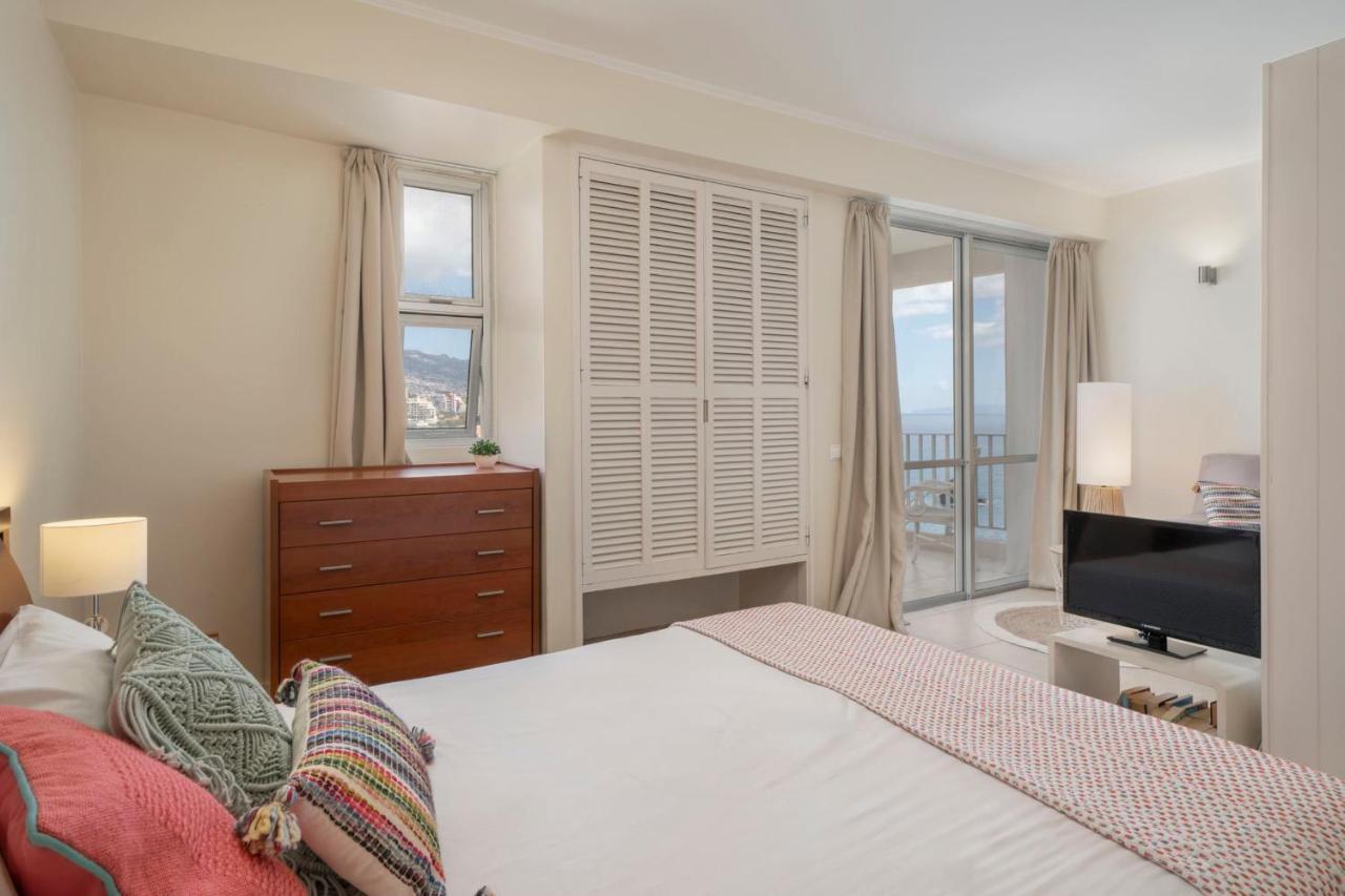 Do Mar Ii By An Island Apartment *
