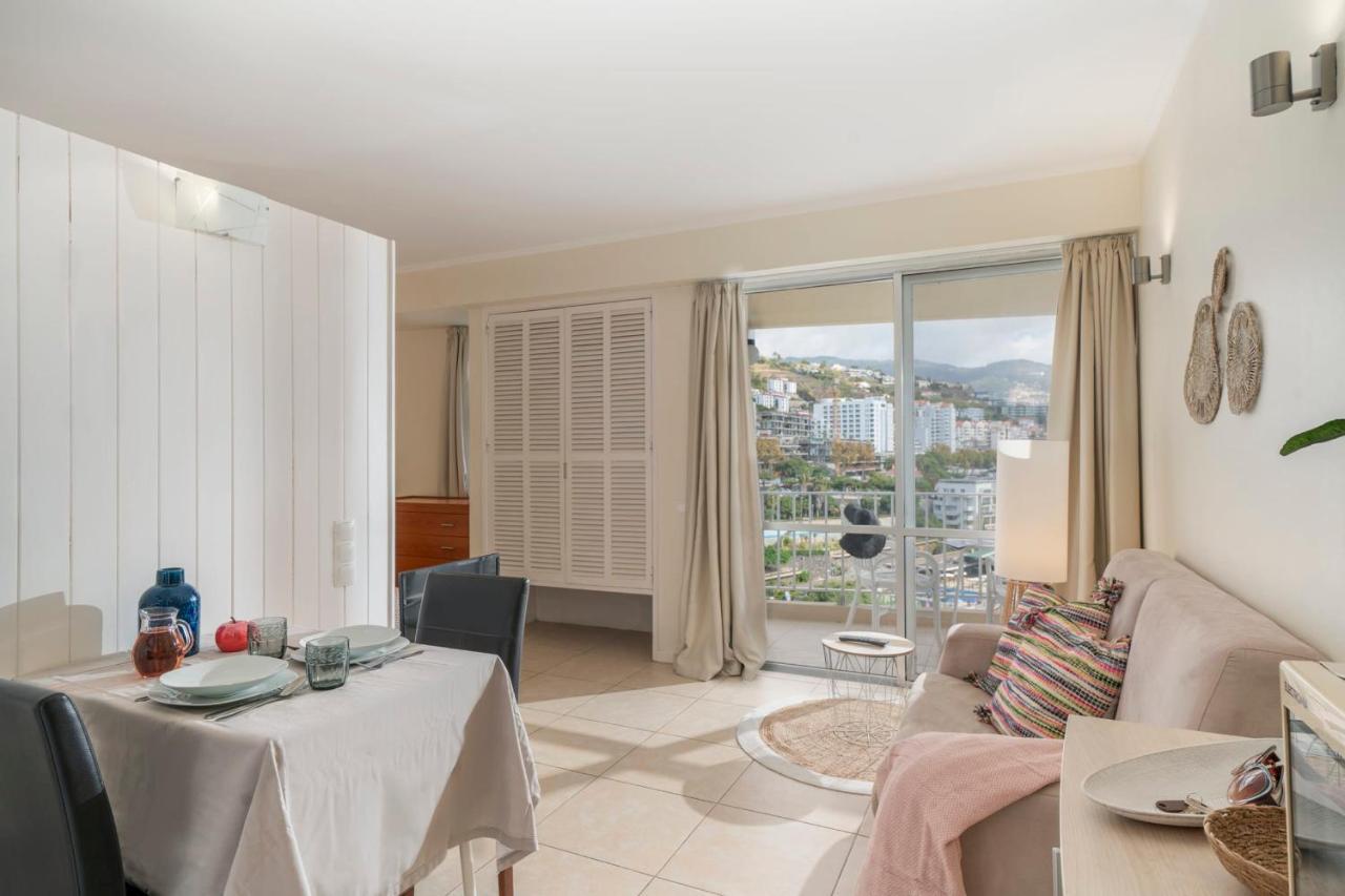Apartment Do Mar Ii By An Island *