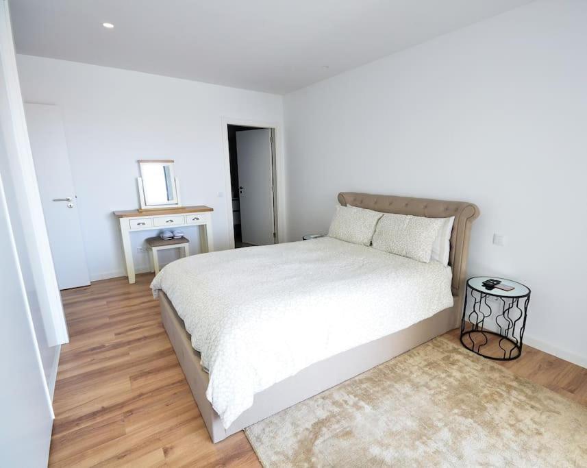 3 Bedroom Apartment, Olhos De Agua At20 * Olhos de Agua (Albufeira)