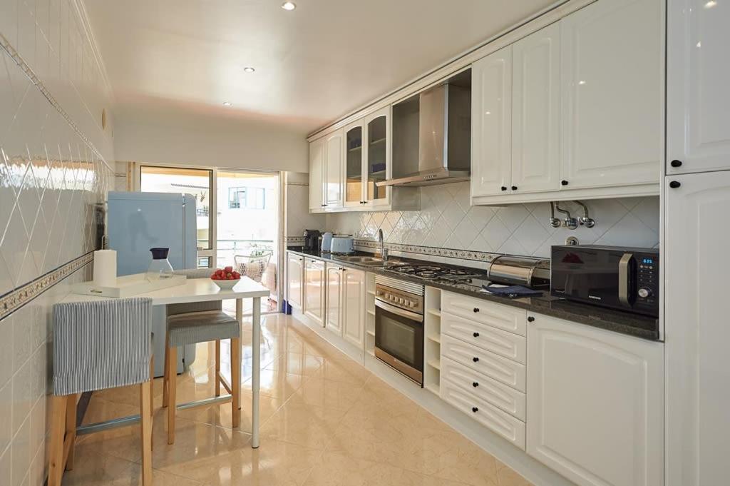 Apartment Oceanario 2 Bedroom - Sea View And Pool