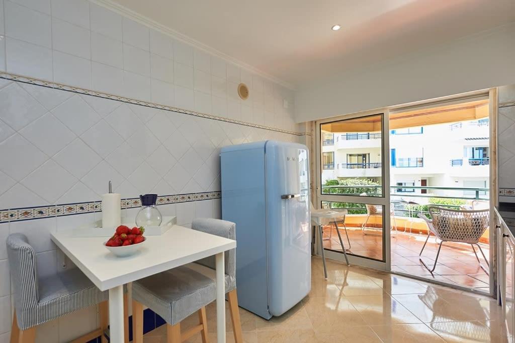 Oceanario 2 Bedroom - Sea View And Pool Apartment