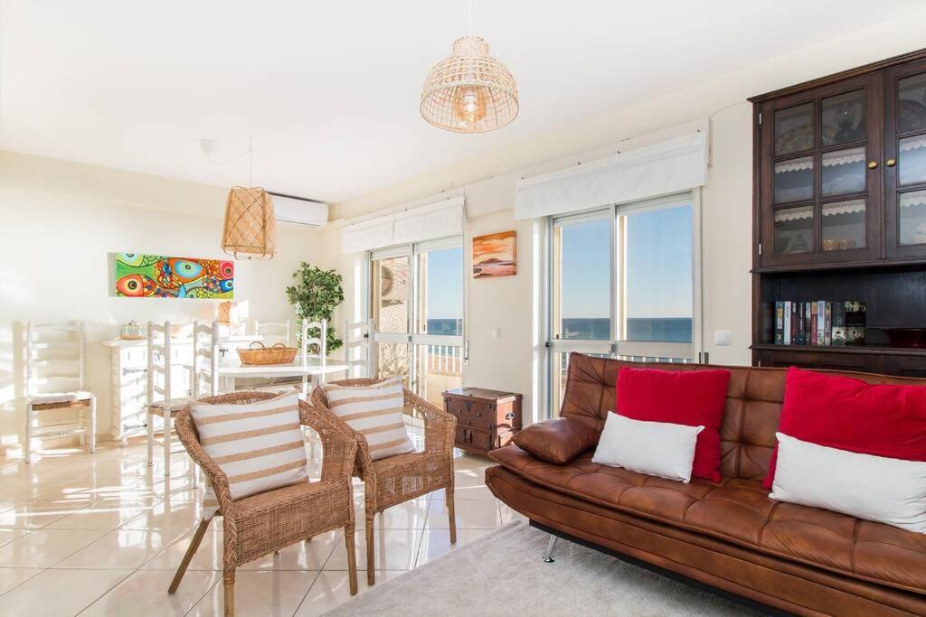Apartment Sea Side By Side *