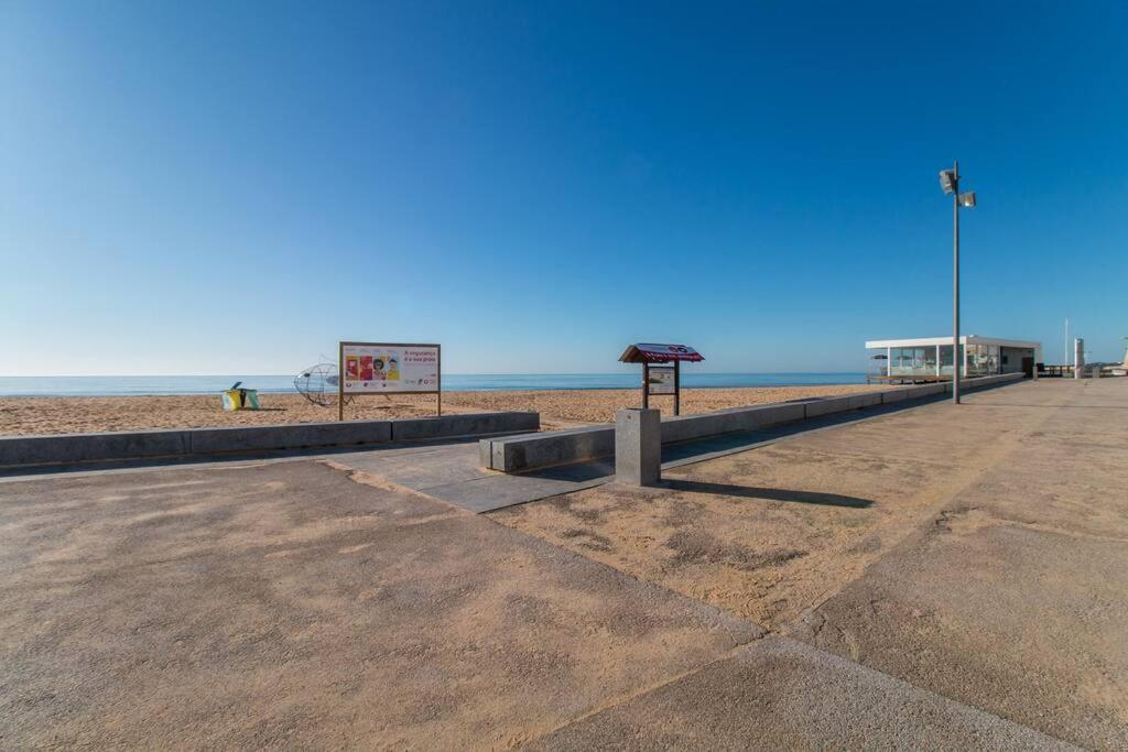 Sea Side By Side * Armacao de Pera