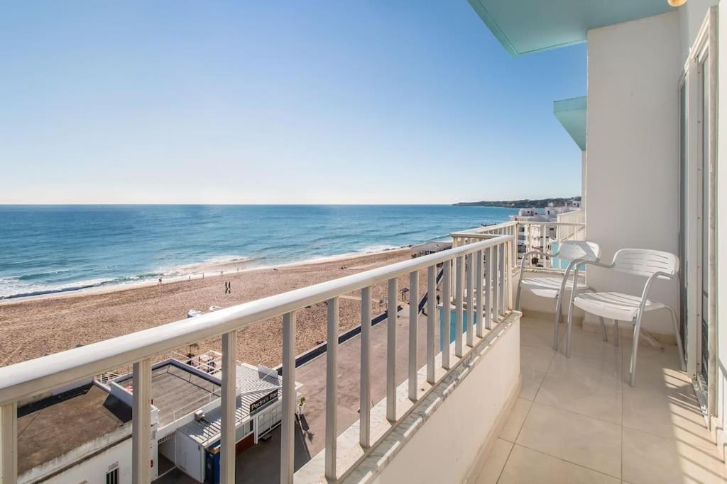 Apartment Sea Side By Side Armacao de Pera