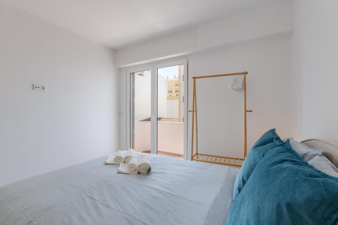 T2 Rosa Dos Ventos, A/c & Terrace - Casas & Papeis *