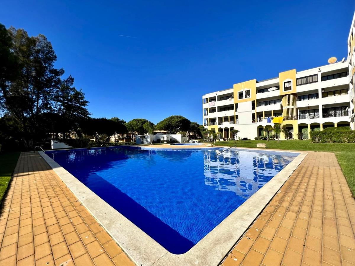 - Spacious With Swimming Pool & View *