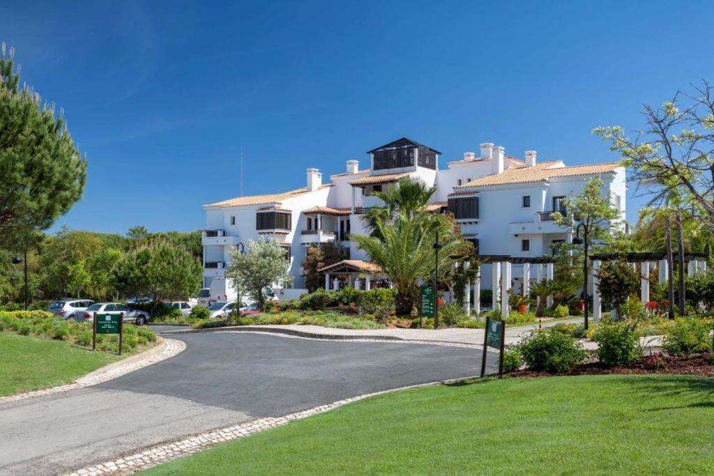 Pine Cliffs Hotel 5*