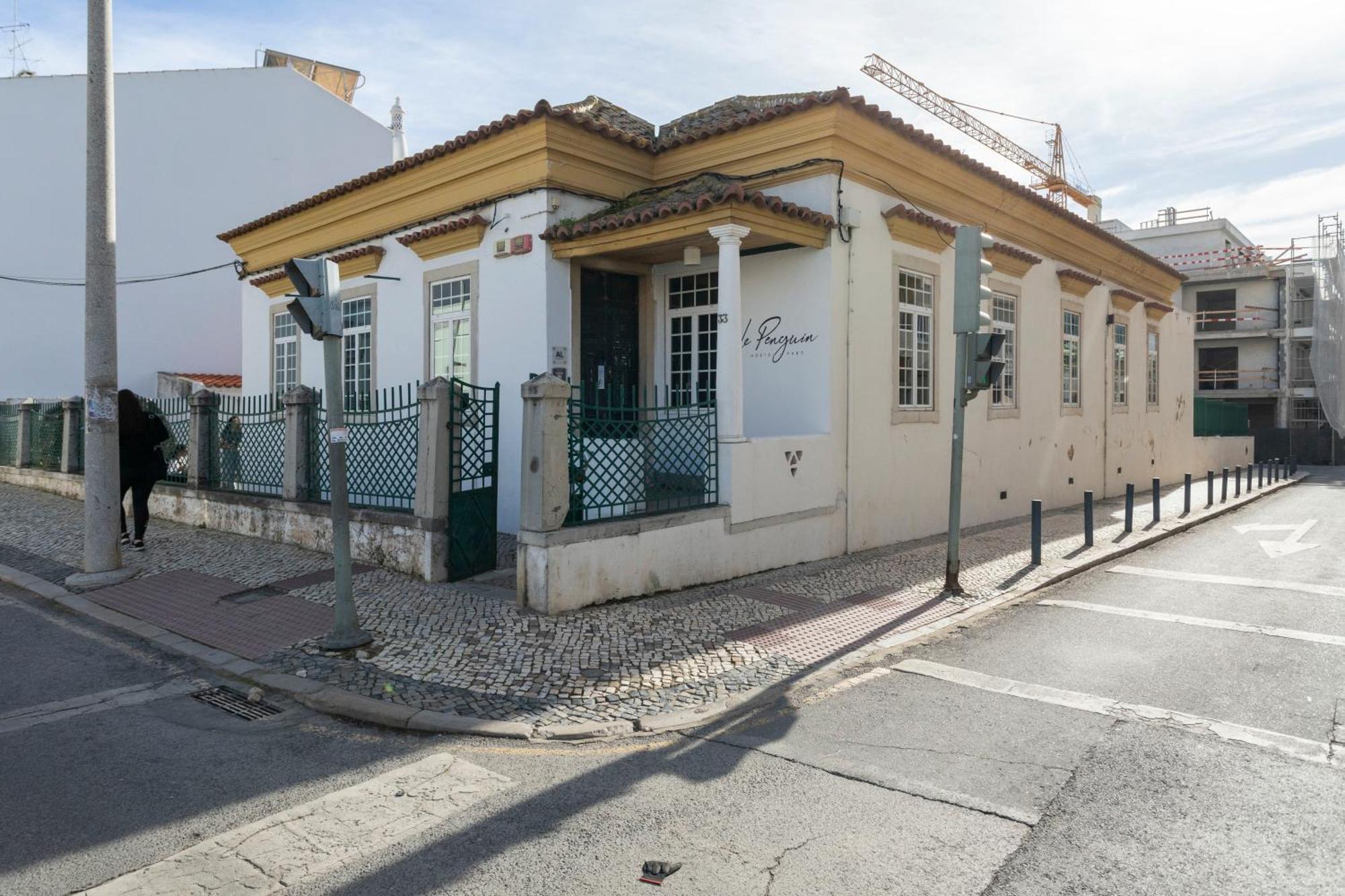 Le Penguin Albergue *