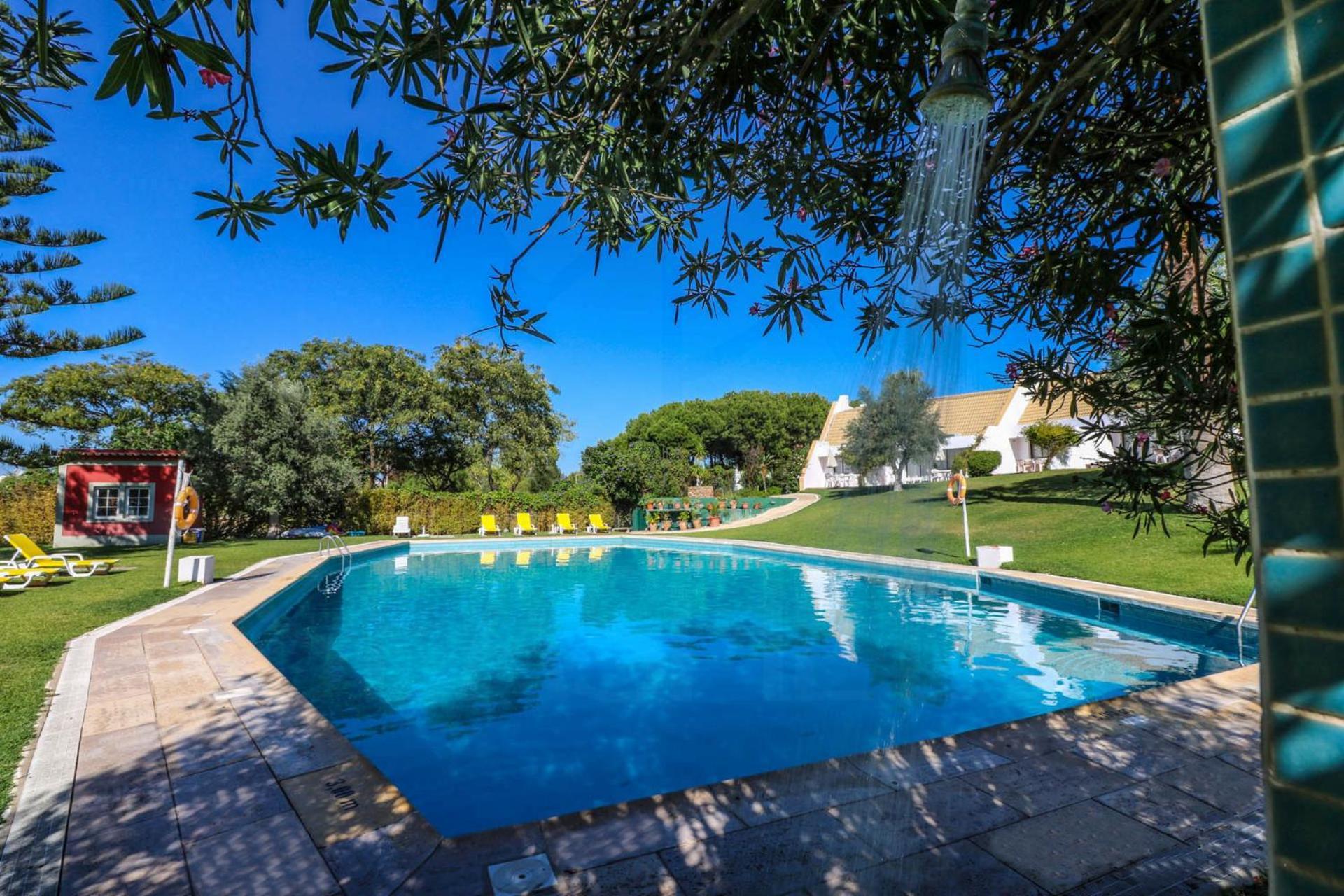 Casa Moura Golfe Holiday home *