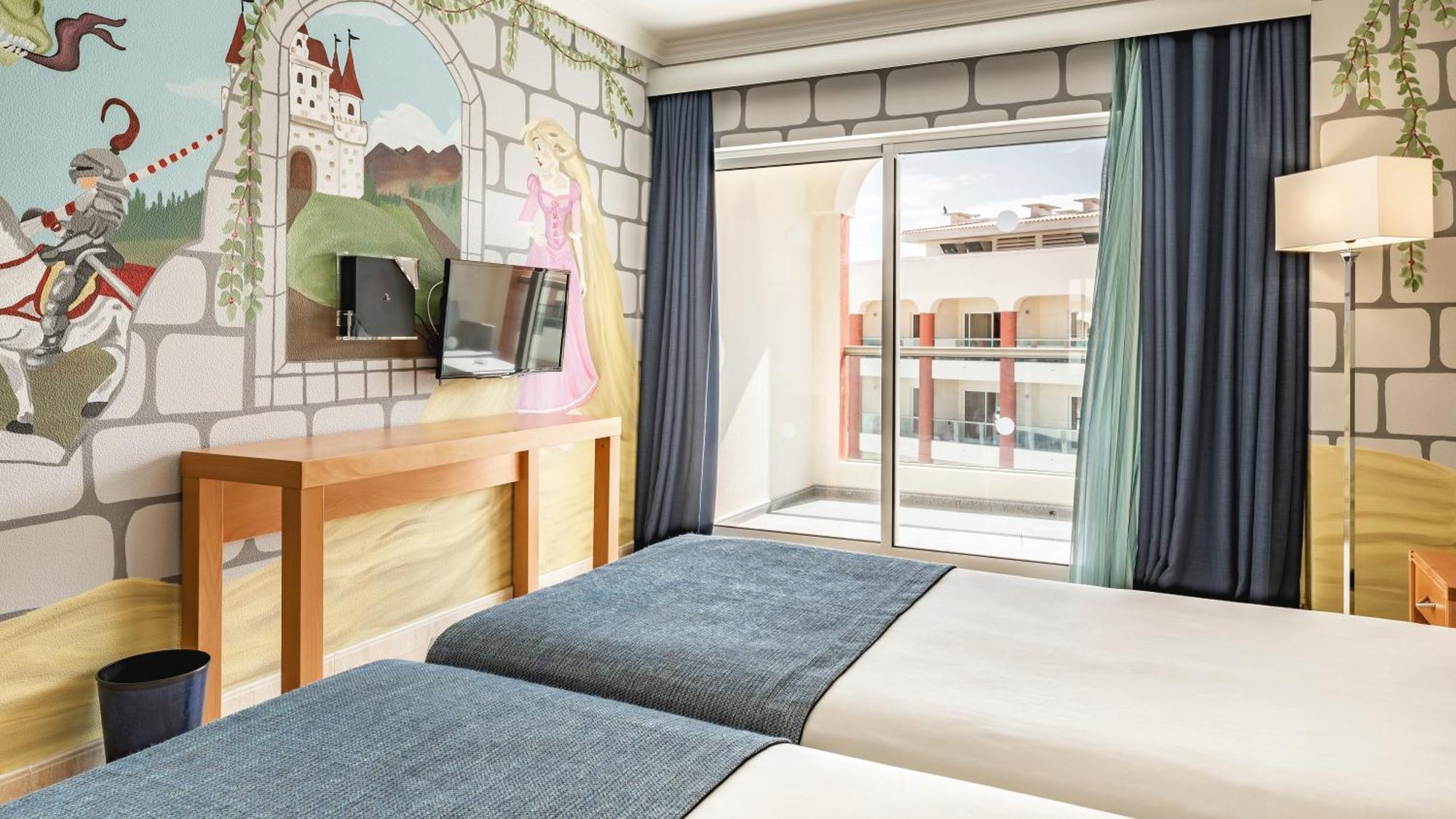 Hotel Ukino Palmeiras Village 4*