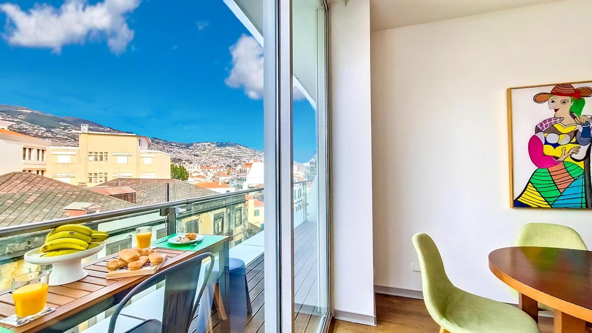 Apartment Upscales By Lovelystay - Private Parking Funchal (Madeira)