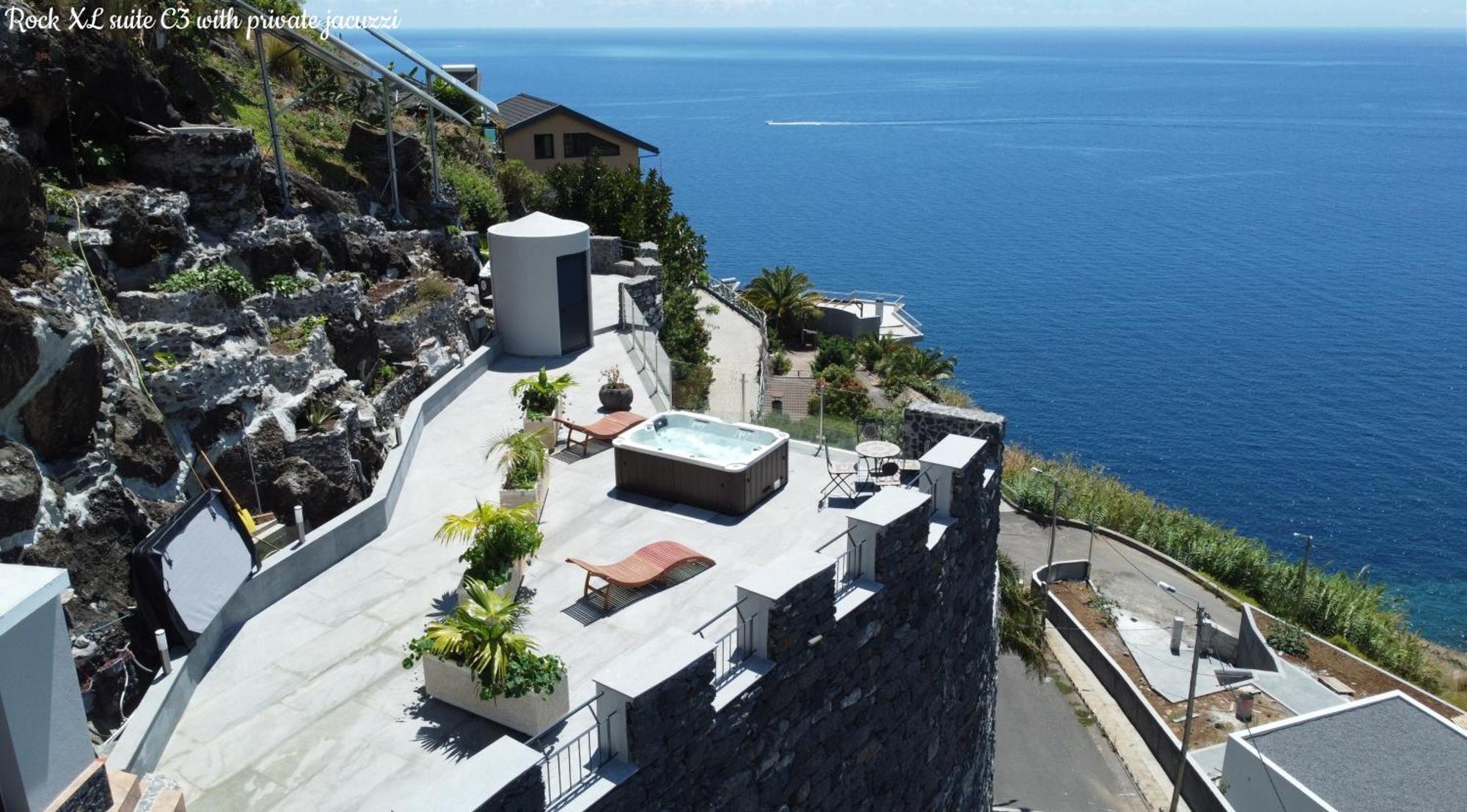 Castelo Do Mar, Madeira
