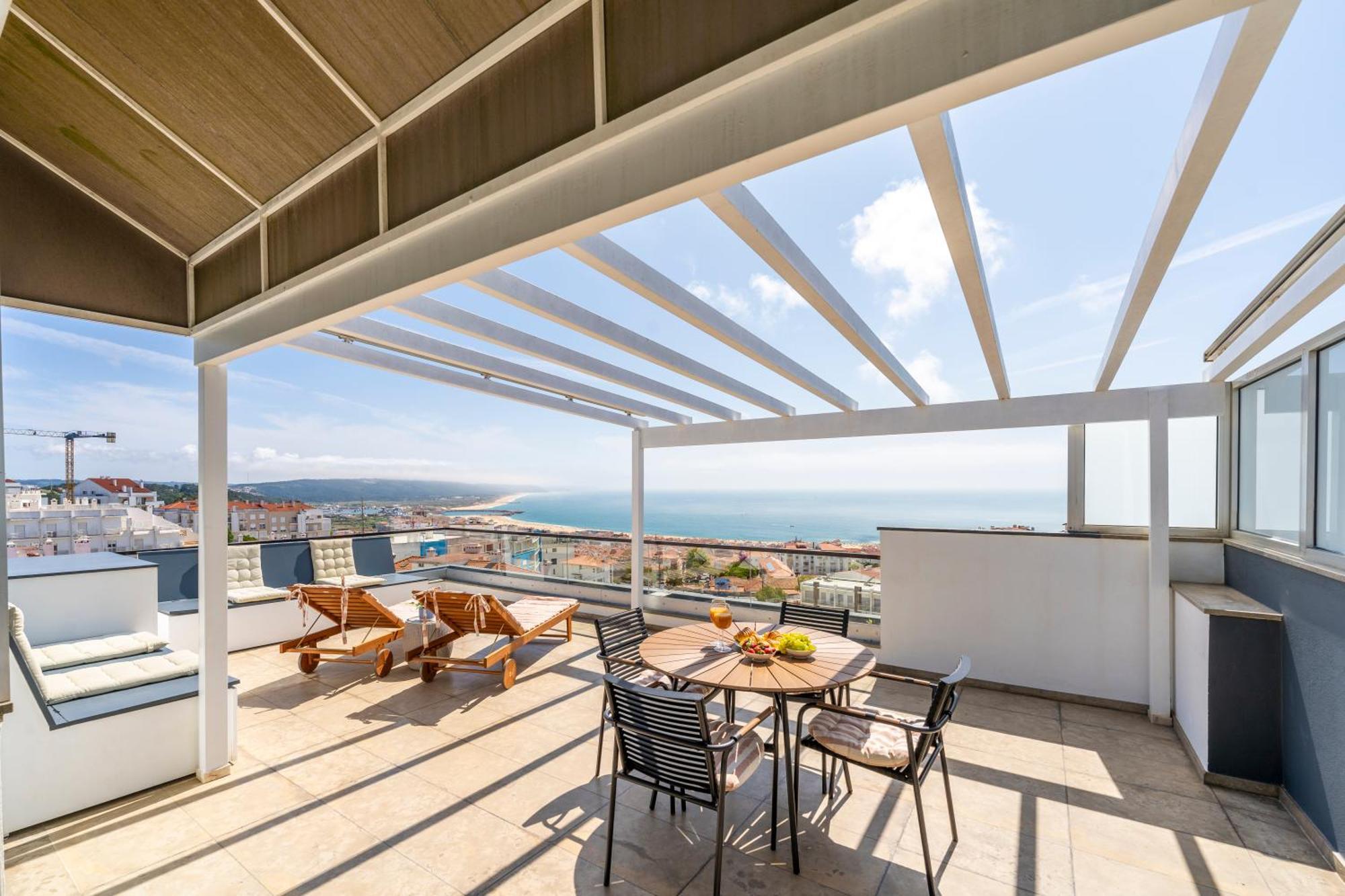 Penthouse Boa Vista - Private Pool & Sea Views