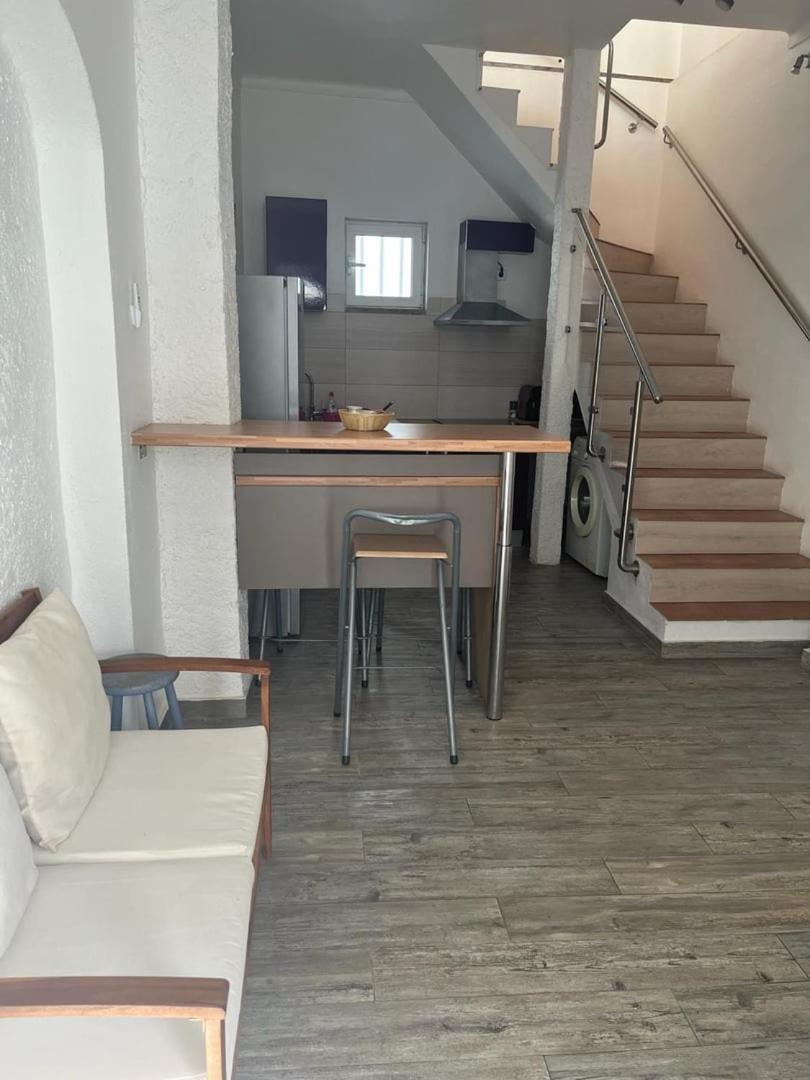 Cozy Beachfront Apartment