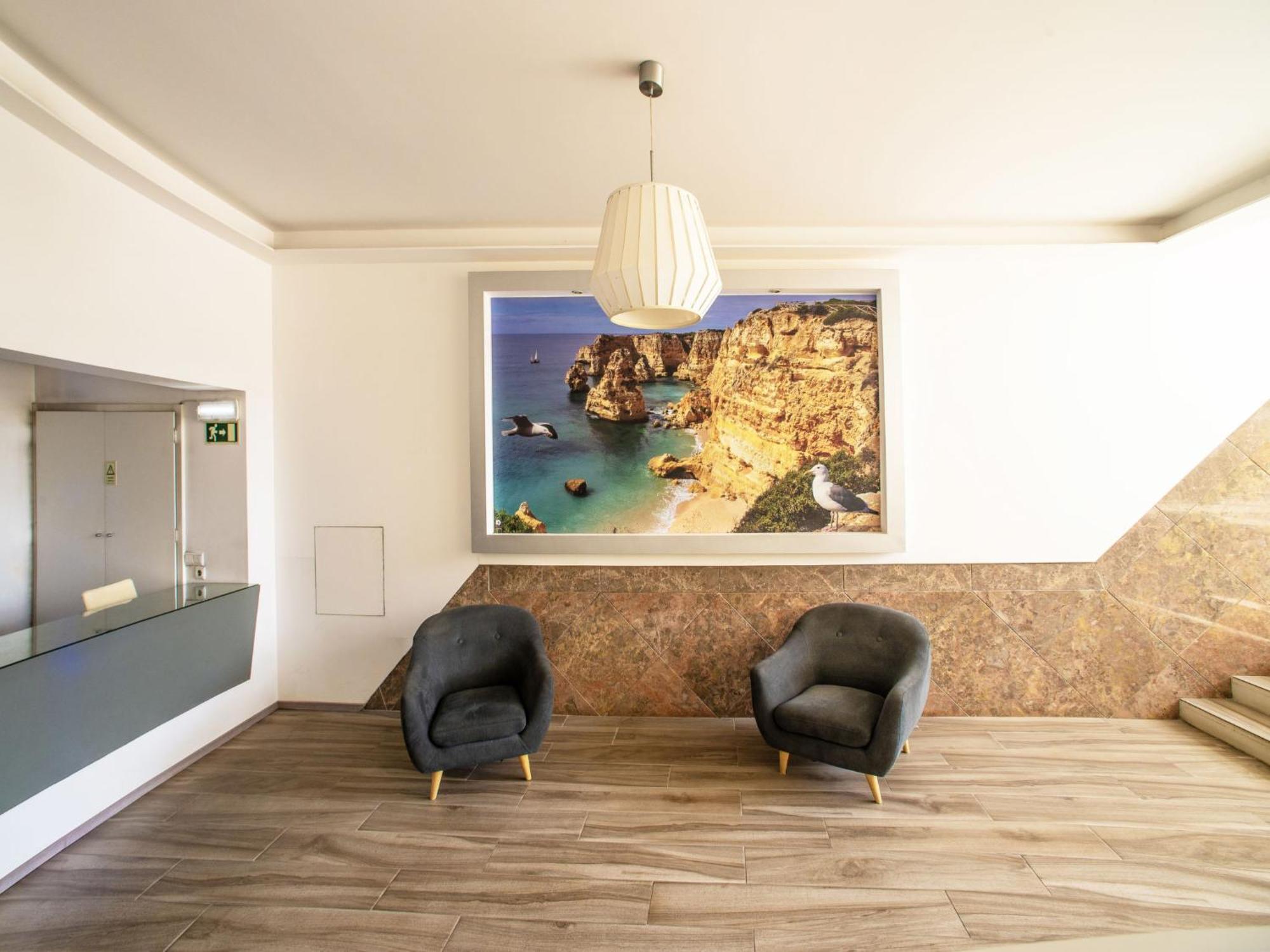 Apartment Torre Da Rocha By Interhome