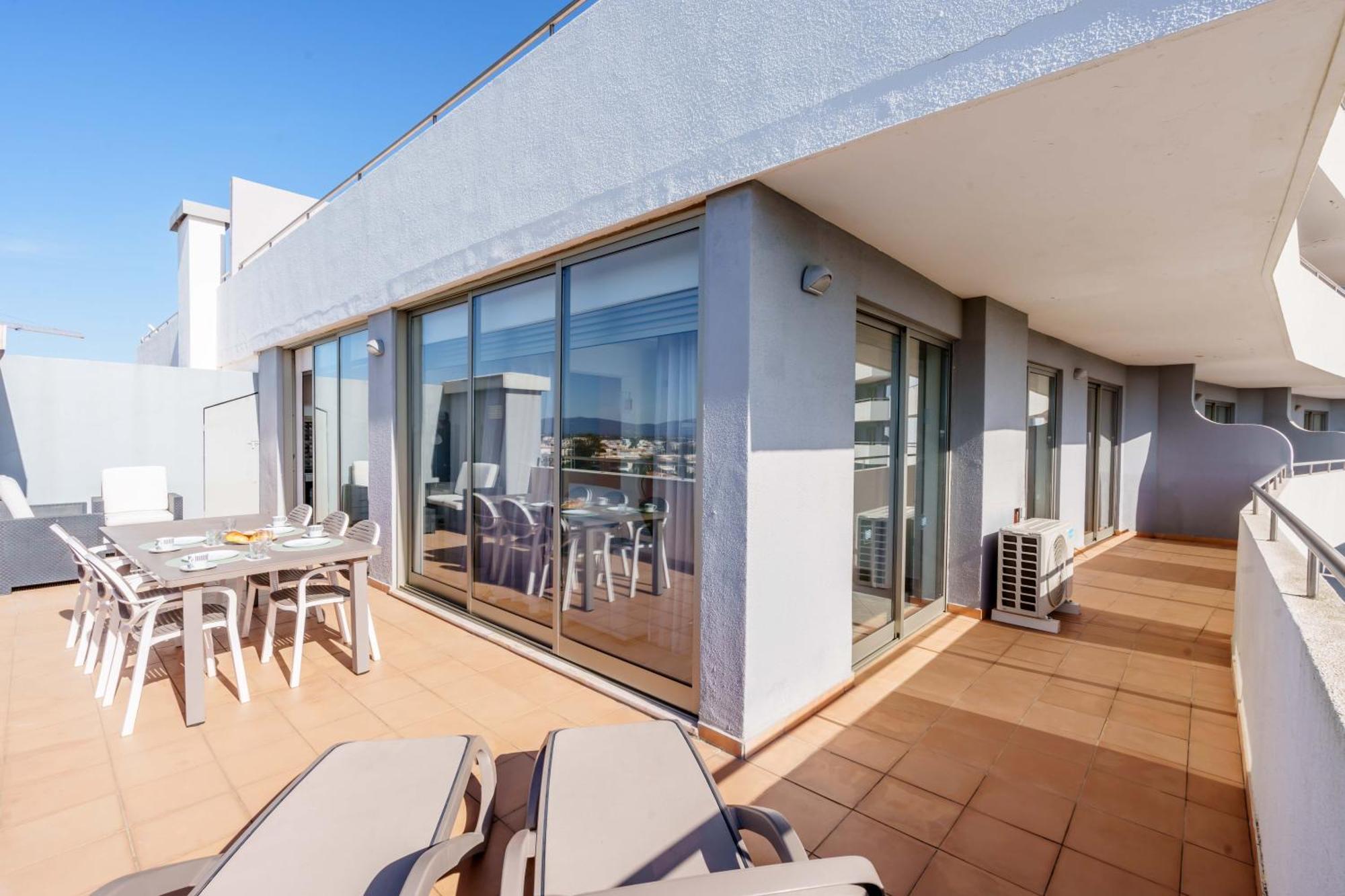Apartment Breathtaking Coral Ocean View At Oa Portimao