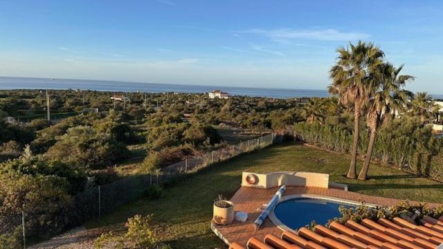 Villa With Beautiful Views & Spacious Garden Ferragudo (Faro)
