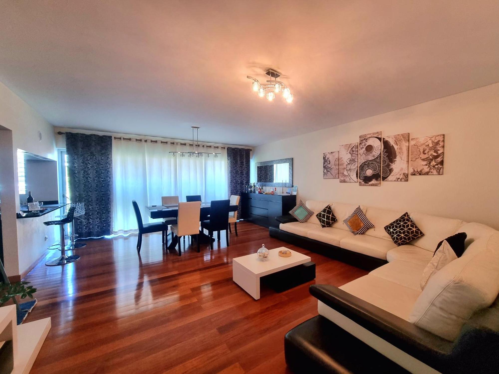 Big Apartment With Ocean Views, Ideal For Groups *