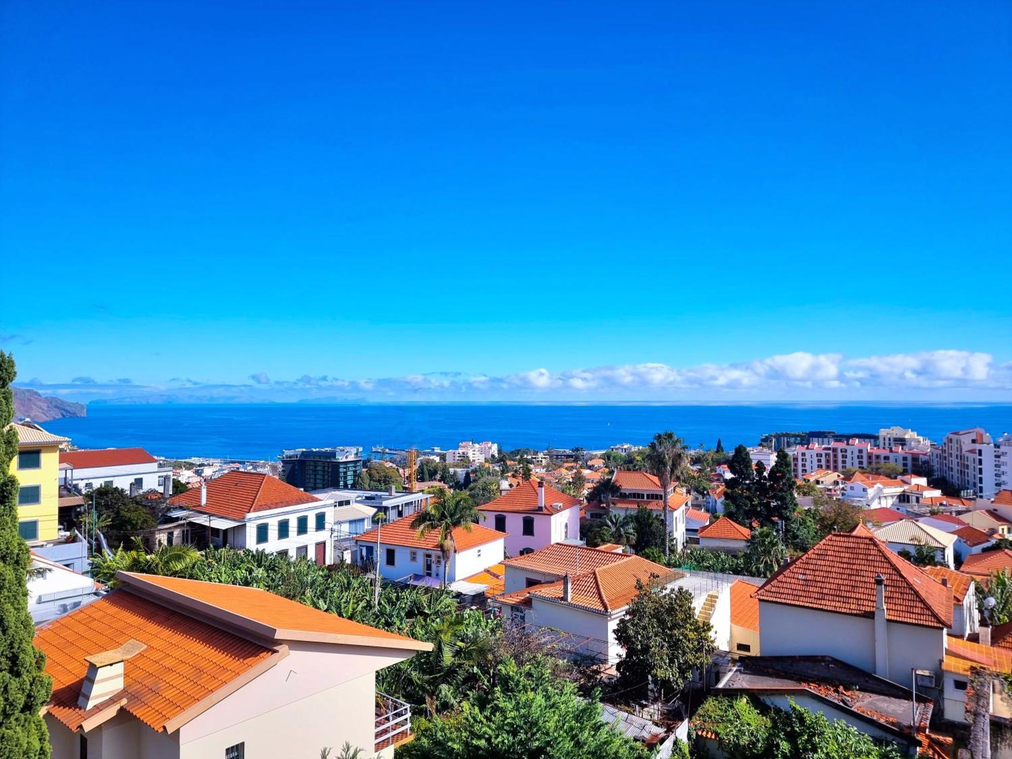 Big Apartment With Ocean Views, Ideal For Groups * Funchal (Madeira)