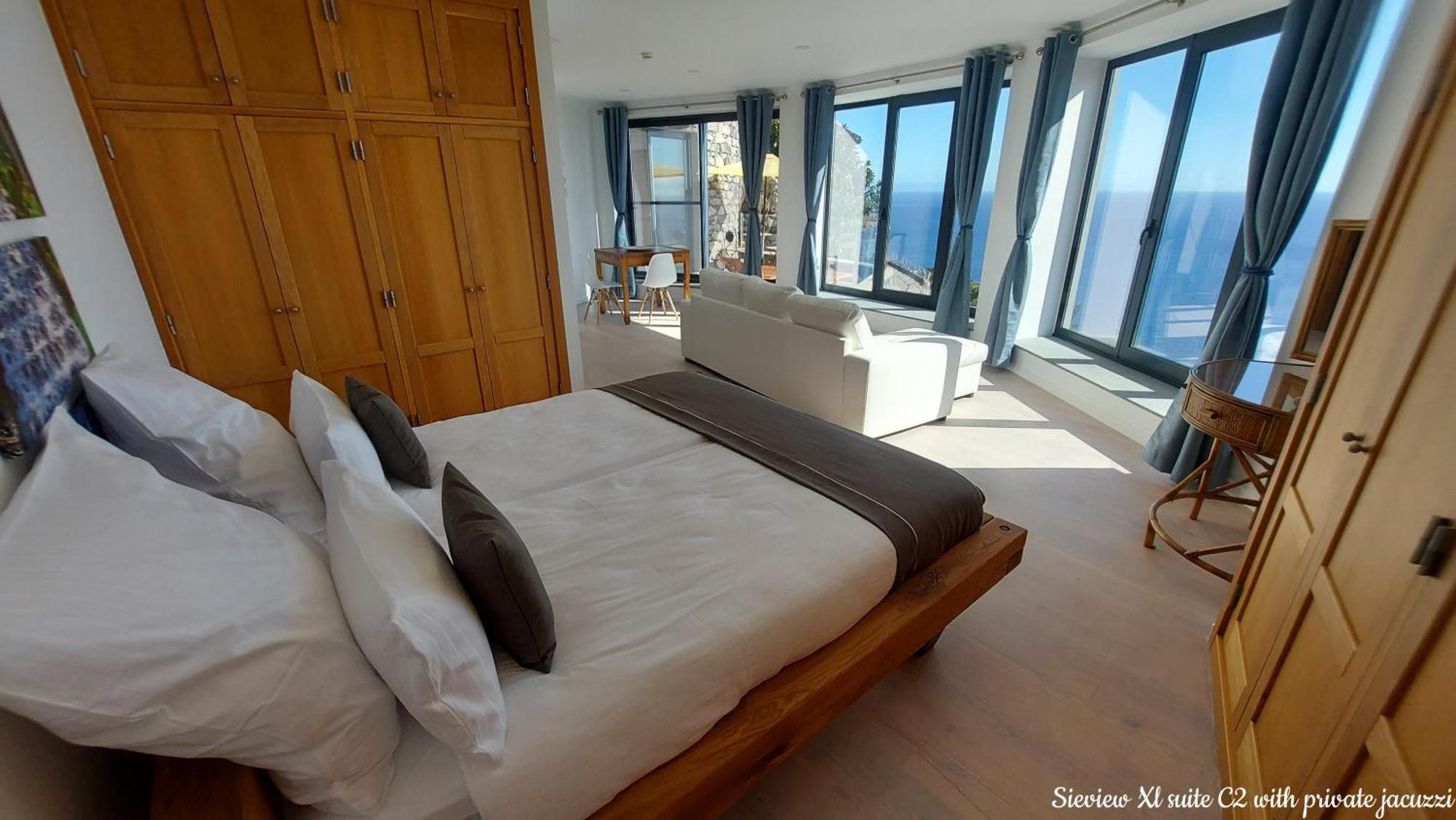 Castelo Do Mar, Madeira Apartment