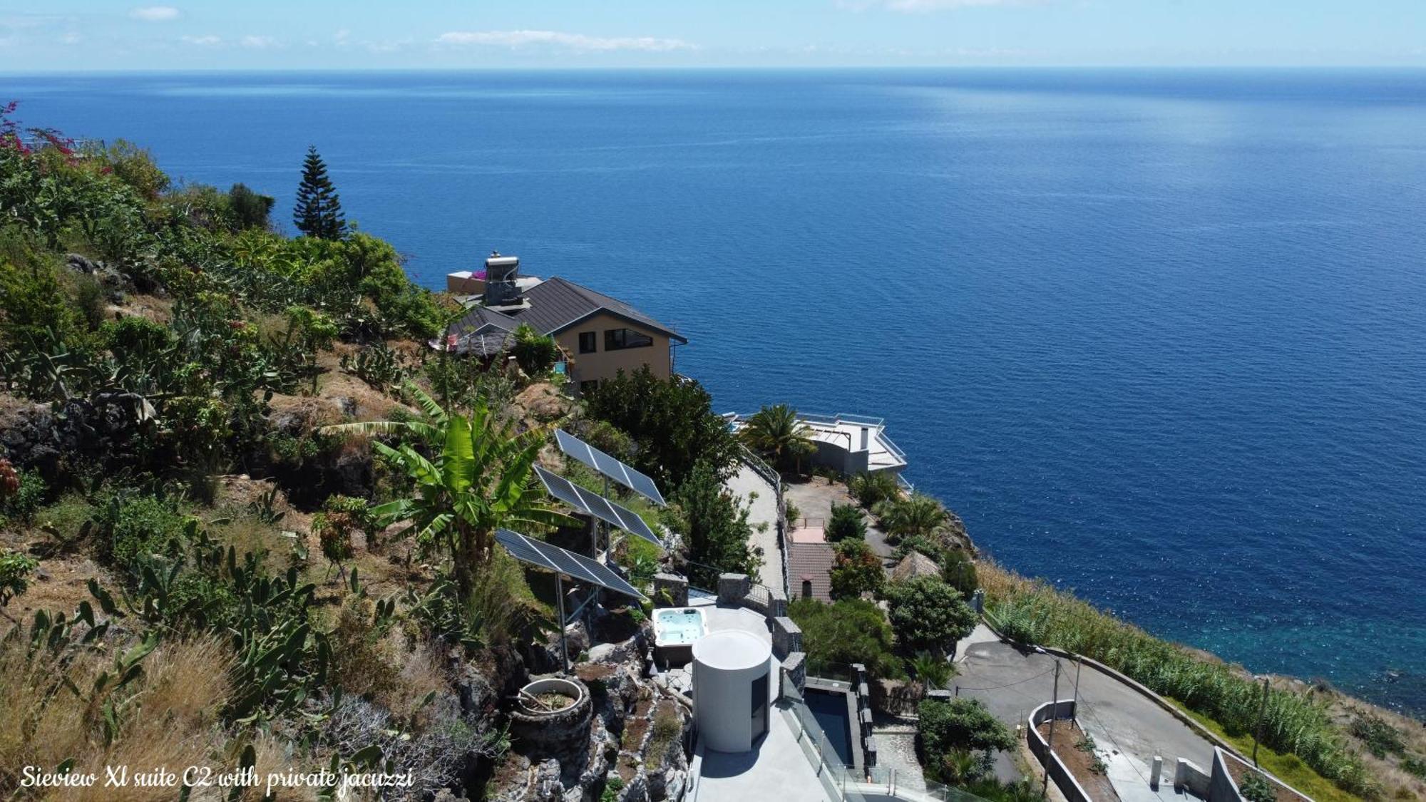 Castelo Do Mar, Madeira Apartment *