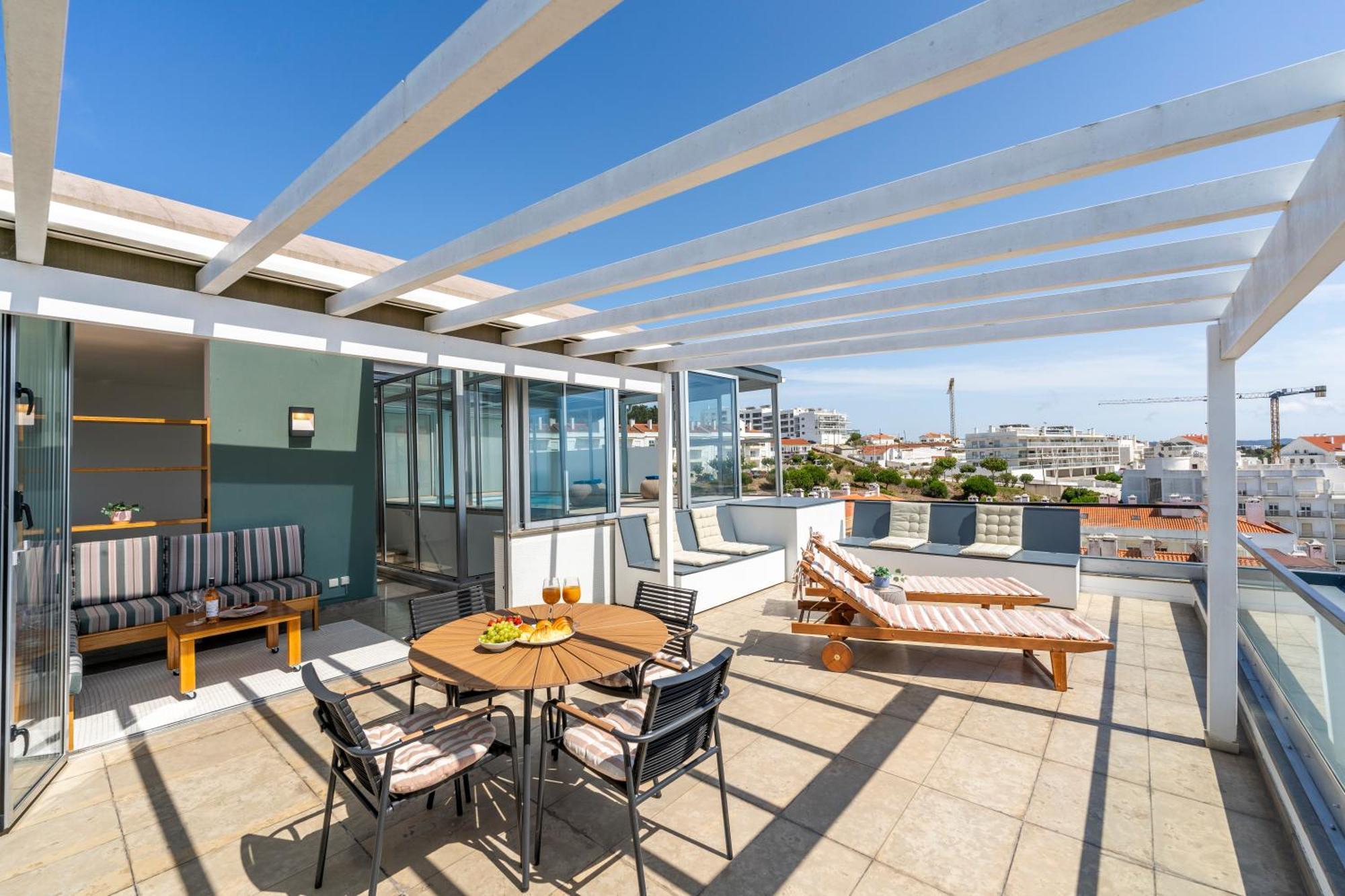 Apartment Penthouse Boa Vista - Private Pool & Sea Views *