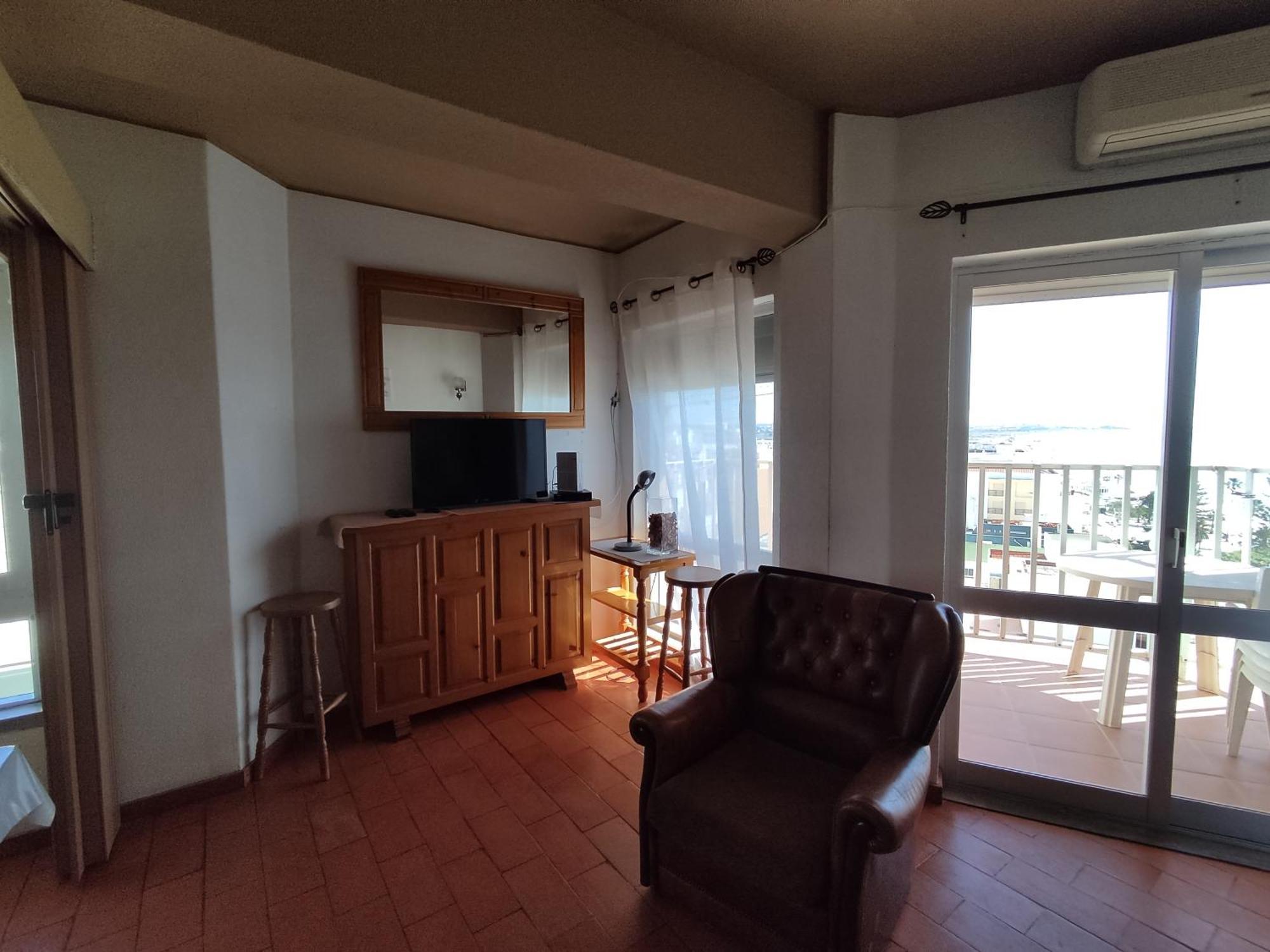 Apartamento 10b Invicta - Casas & Papeis