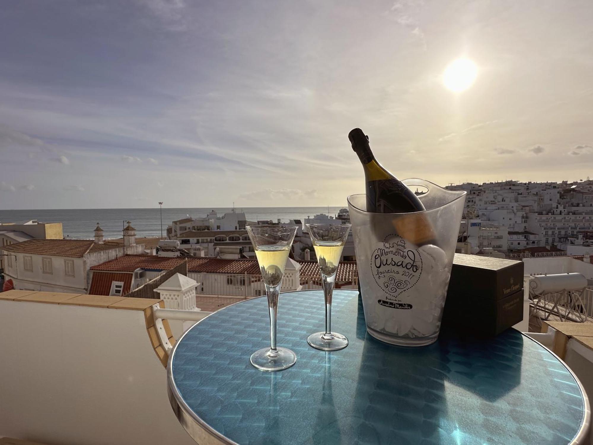 Deluxe Flat By Holidays Apartamento *