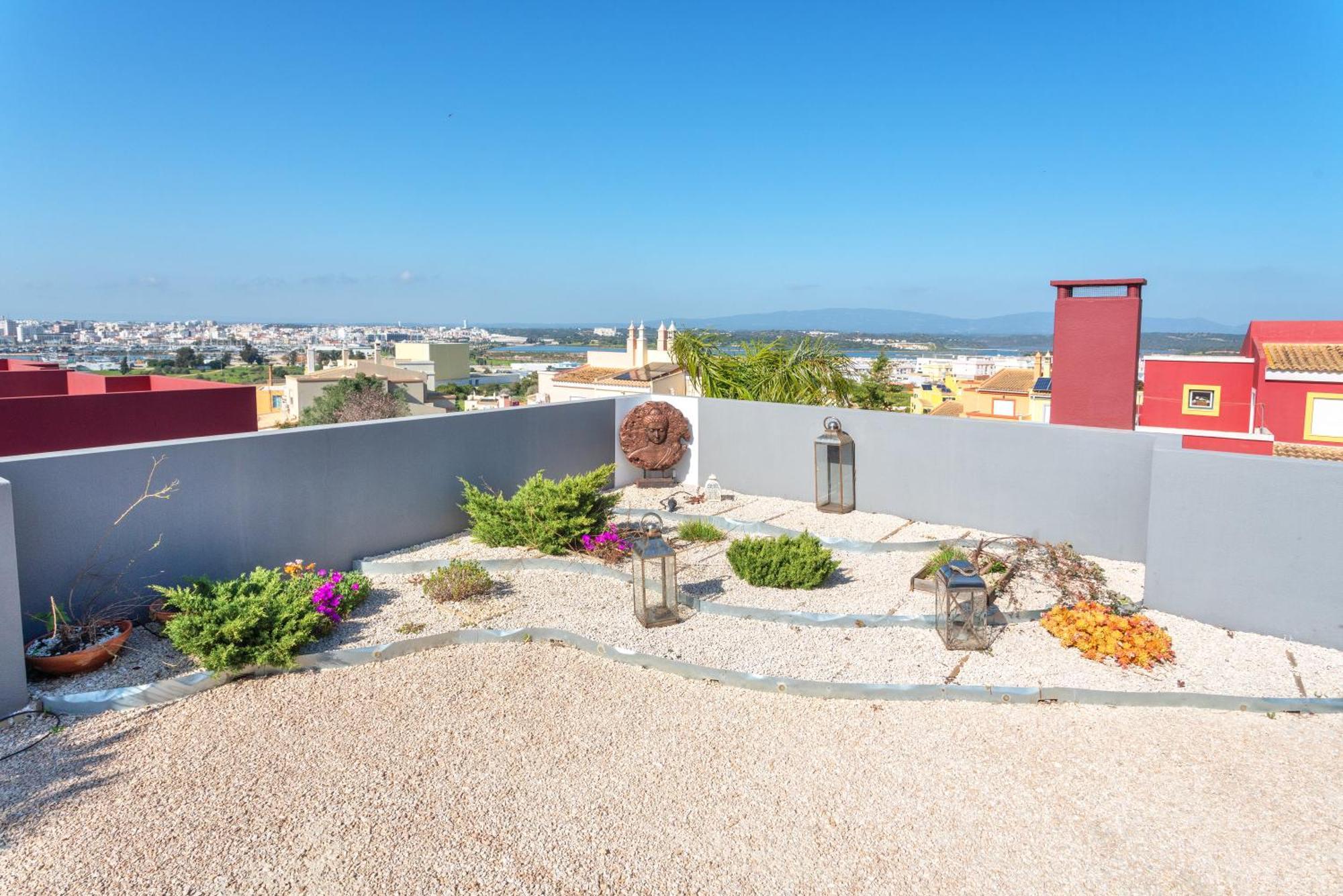 Host Wise - Luxurious House With Private Salt Pool Villa *