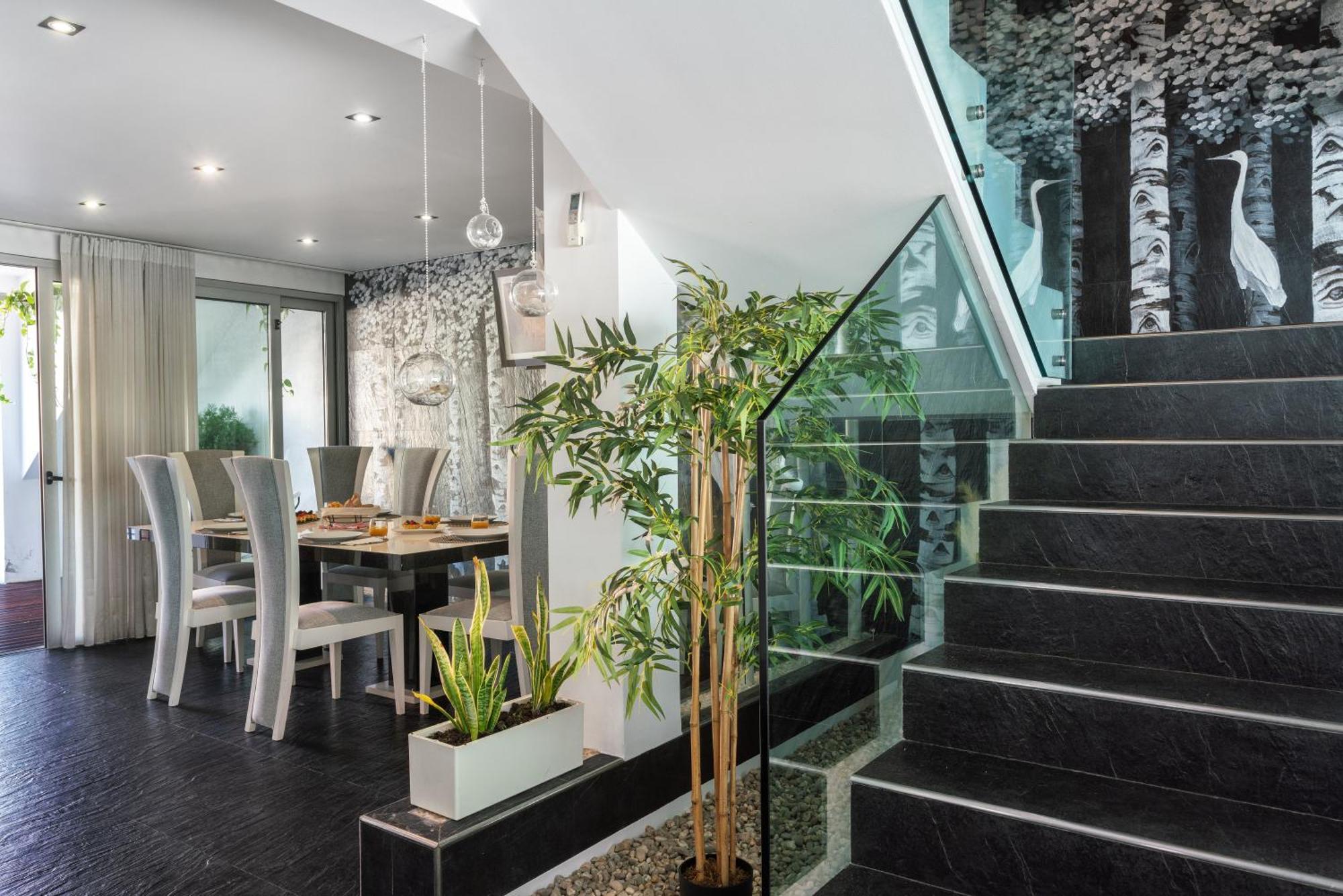 Villa Host Wise - Luxurious House With Private Salt Pool *