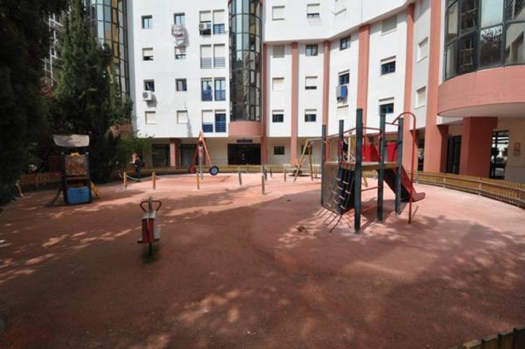 Apartamento Apart Lisbon Pool Metro Garage *