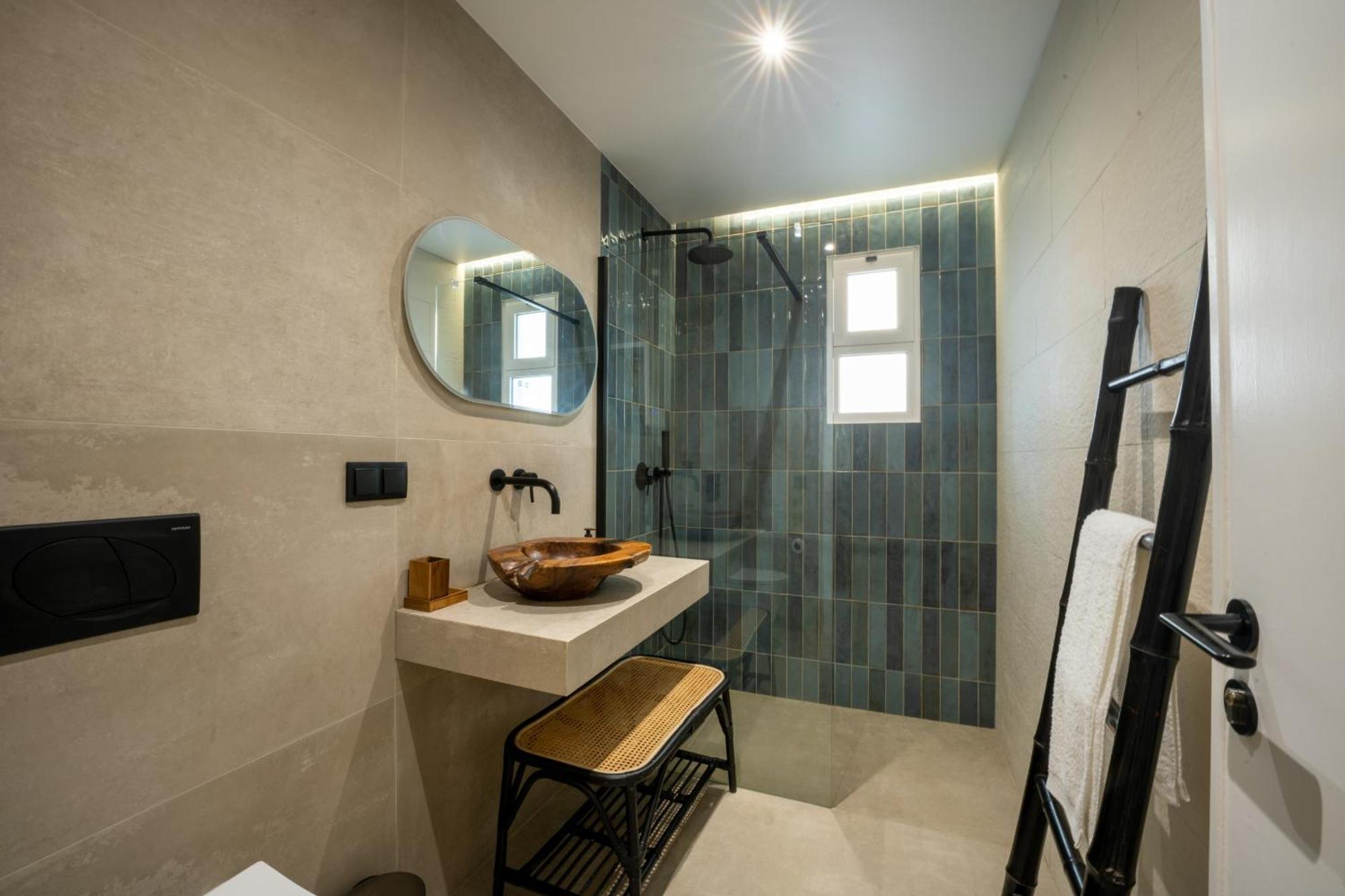 Casa Do Cacto - By Wehost *