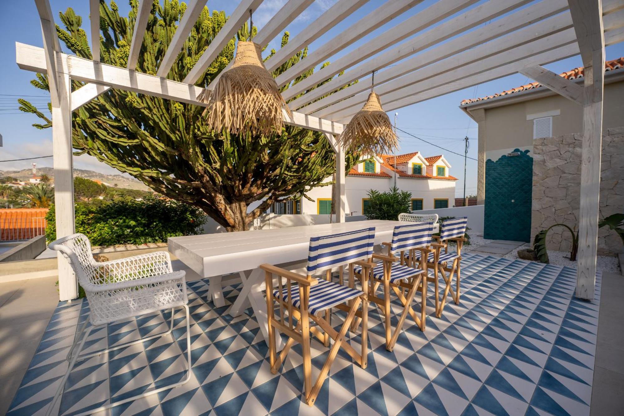 Casa Do Cacto - By Wehost