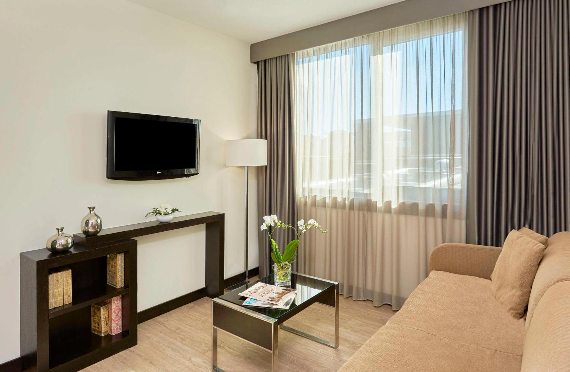 Hotel Nh Dona Ines