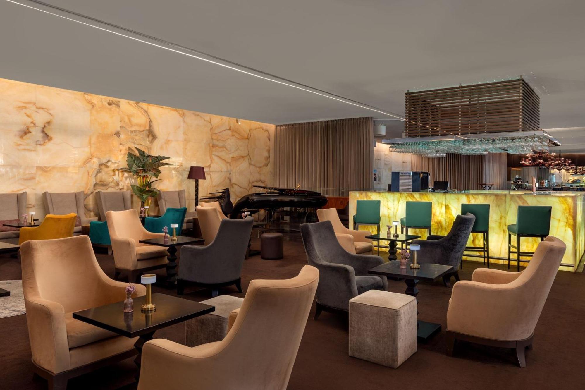 Sheraton & 5*