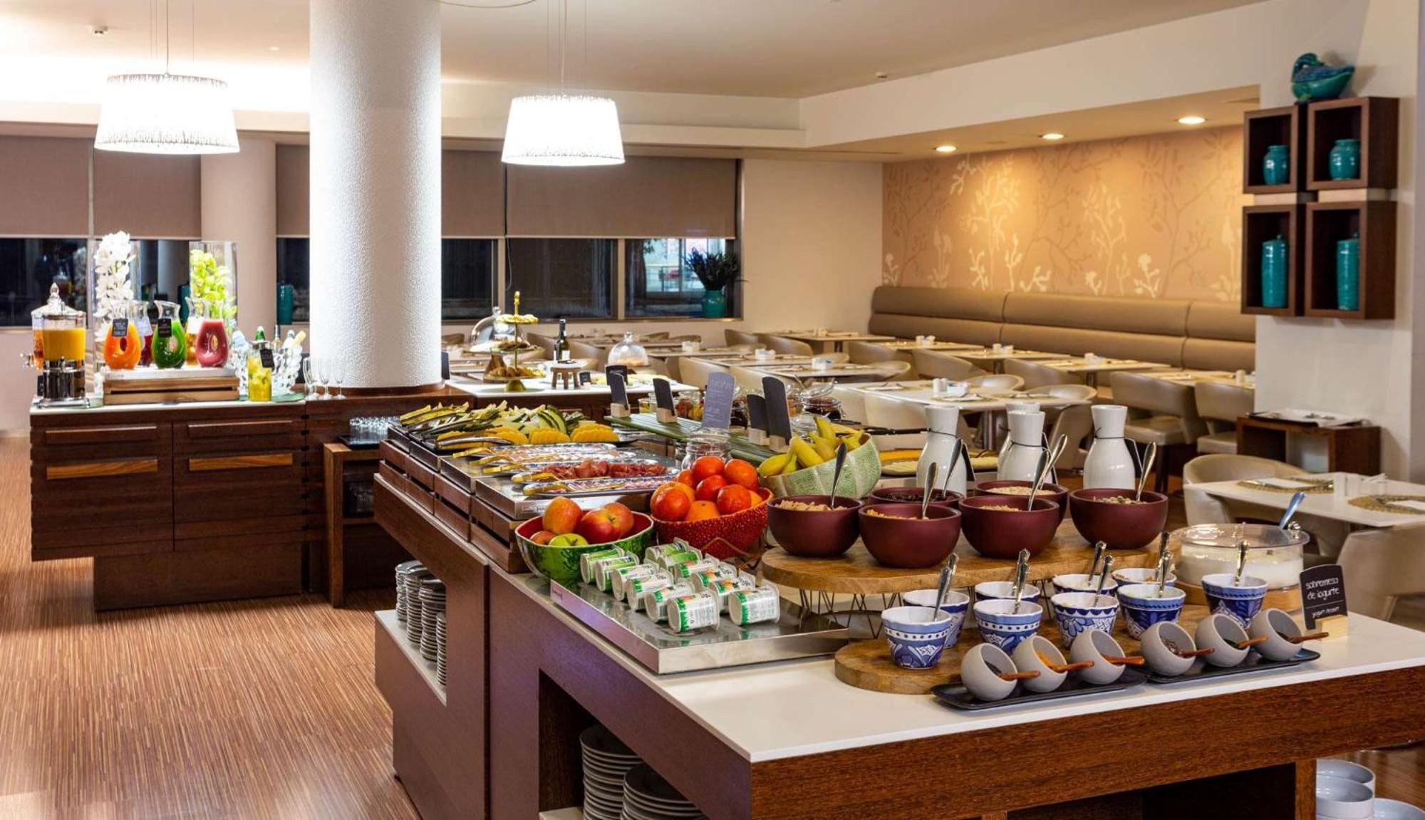 Hotel Nh Dona Ines