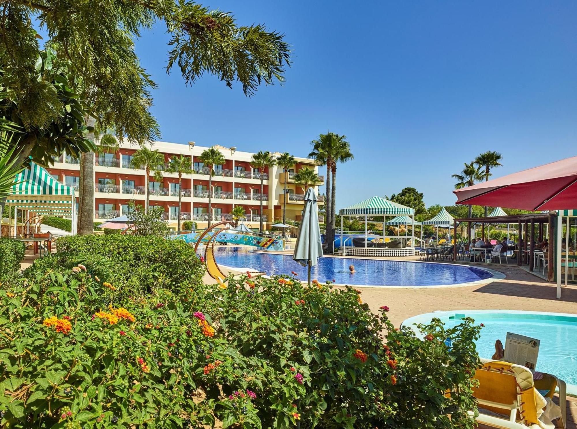 Baia Grande 4*
