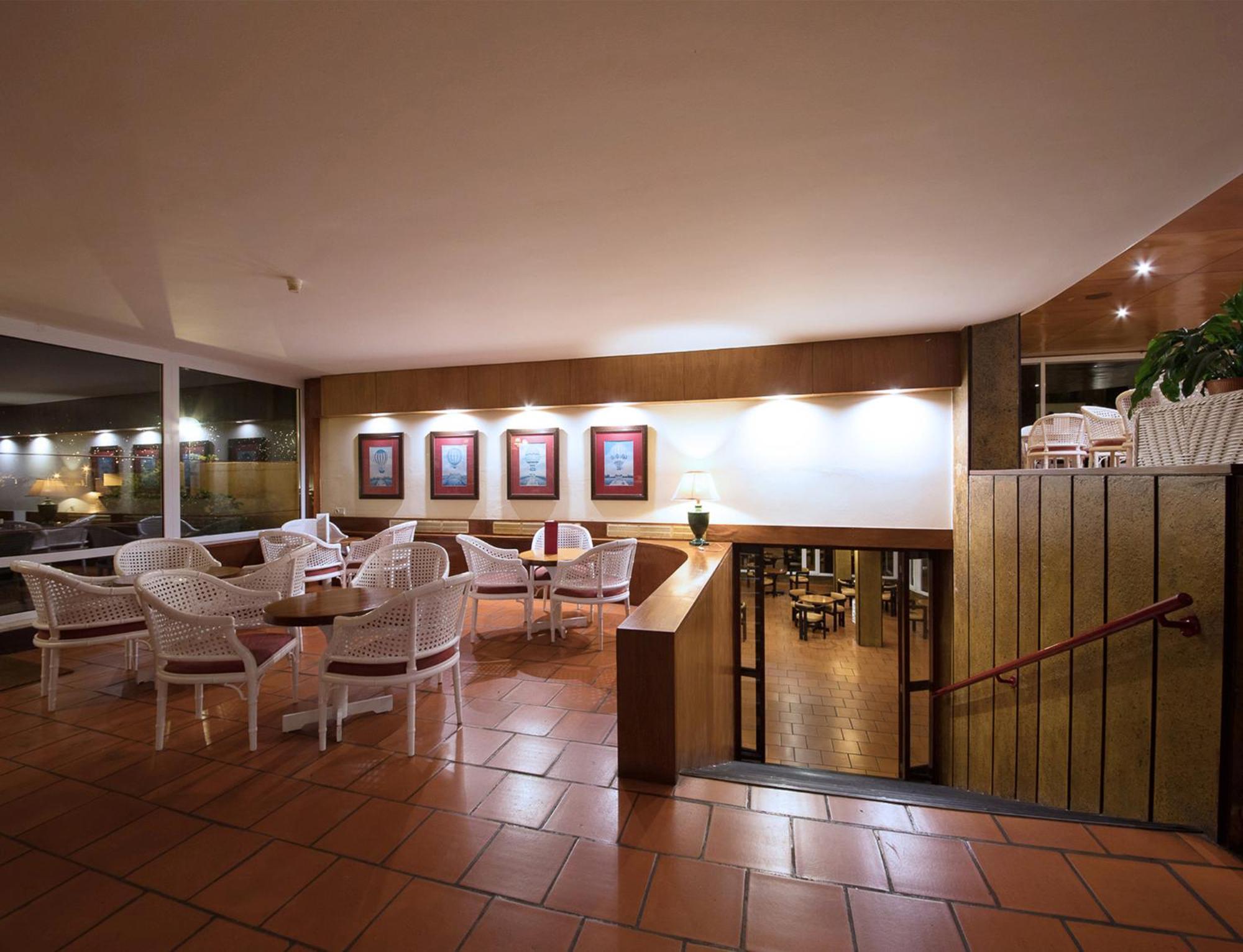 Dom Pedro Madeira Hotel 4*