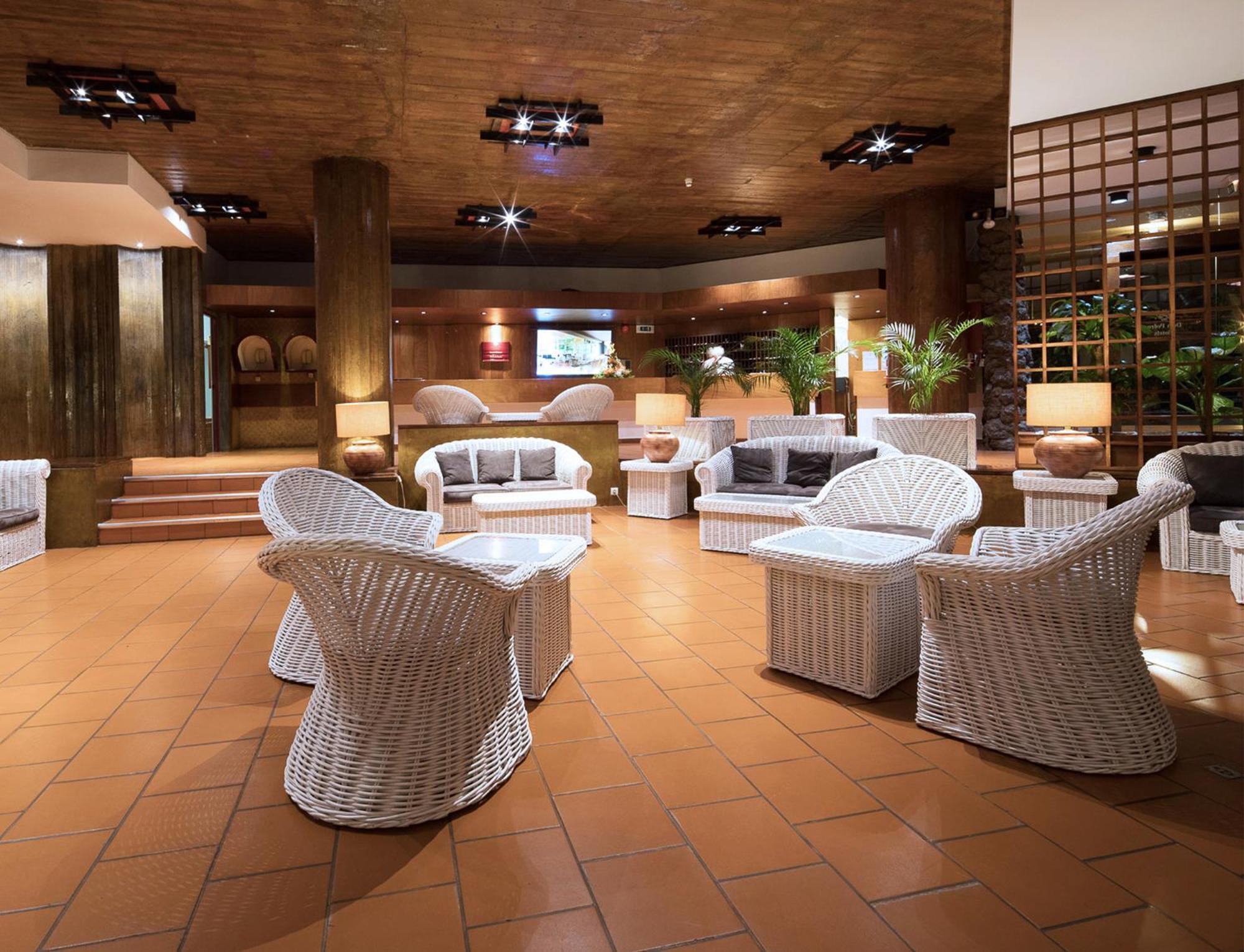 Dom Pedro Madeira Hotel 4*