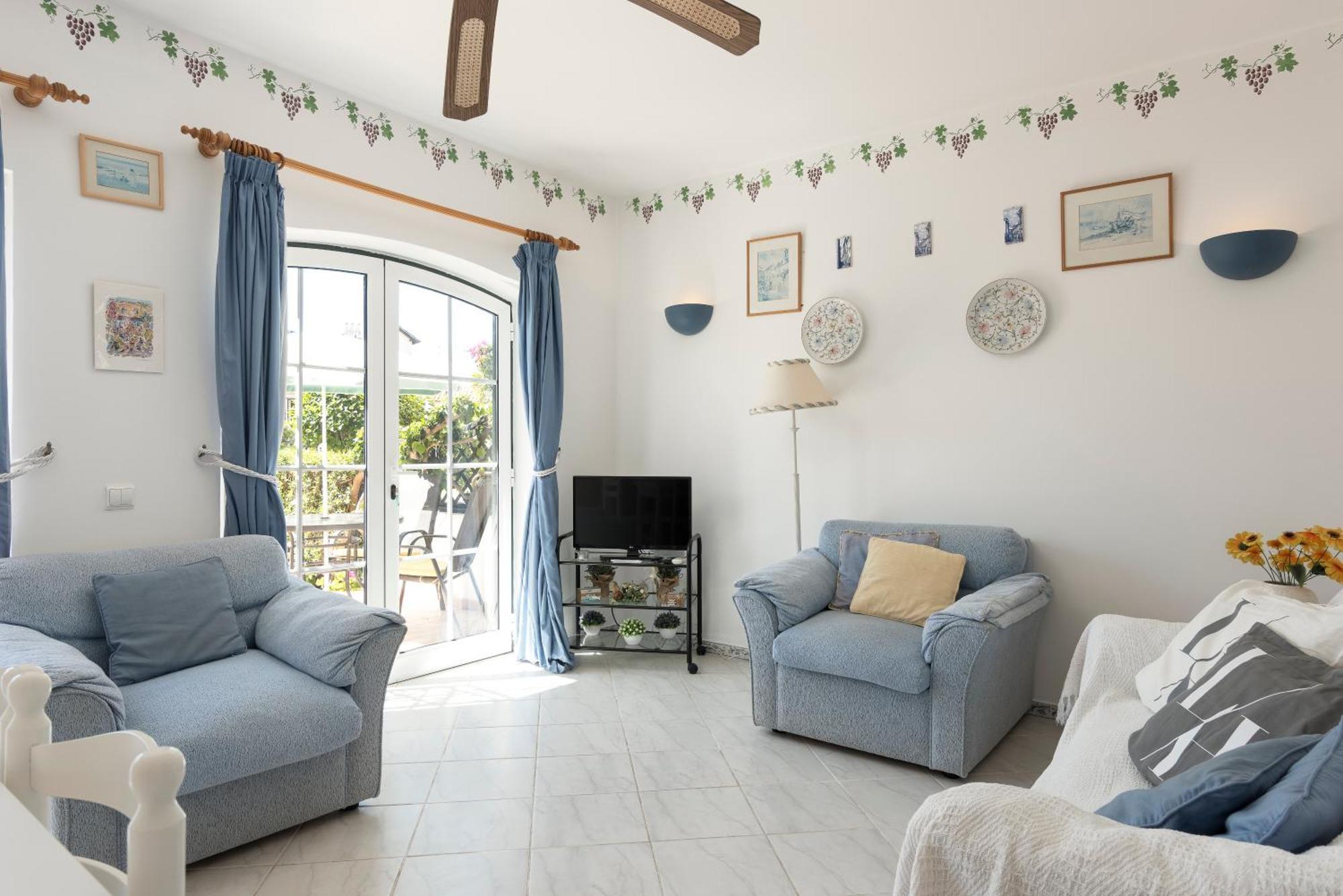 Old Village & Prestige Holiday park 3*